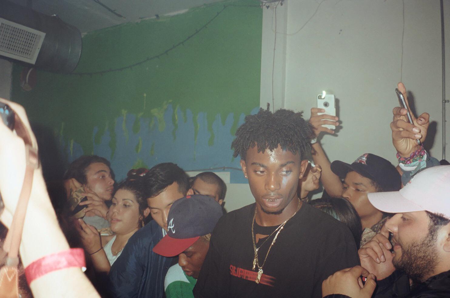 this is a picture playboicarti