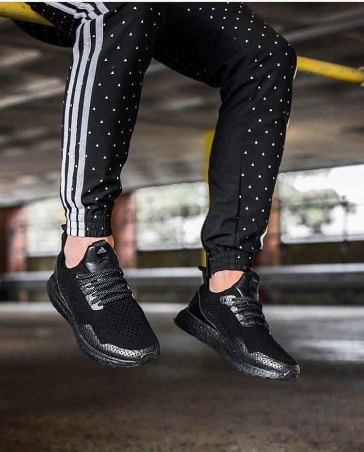 anyone knows what those pants are called r/adidas