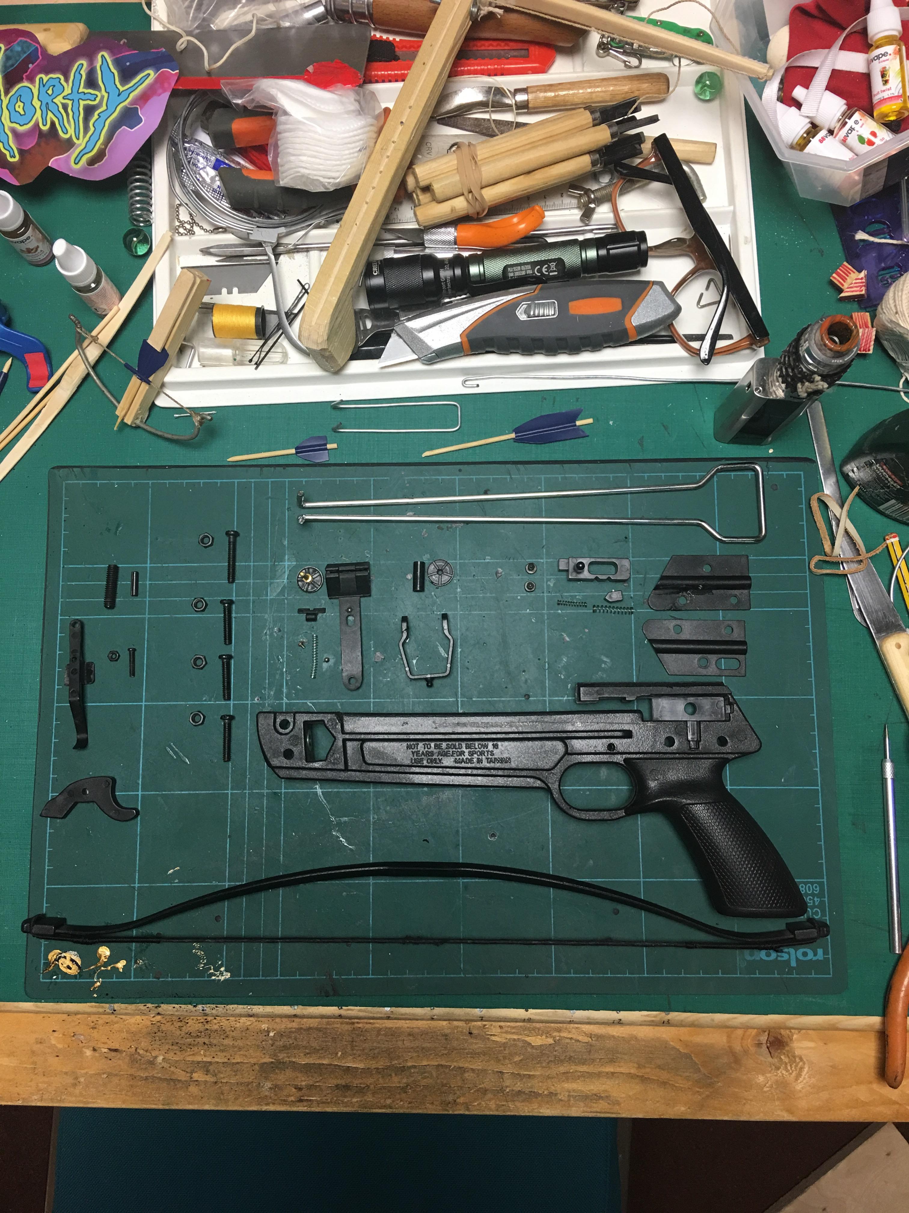 Pistol crossbow just taking apart for the fun of it. r/knolling