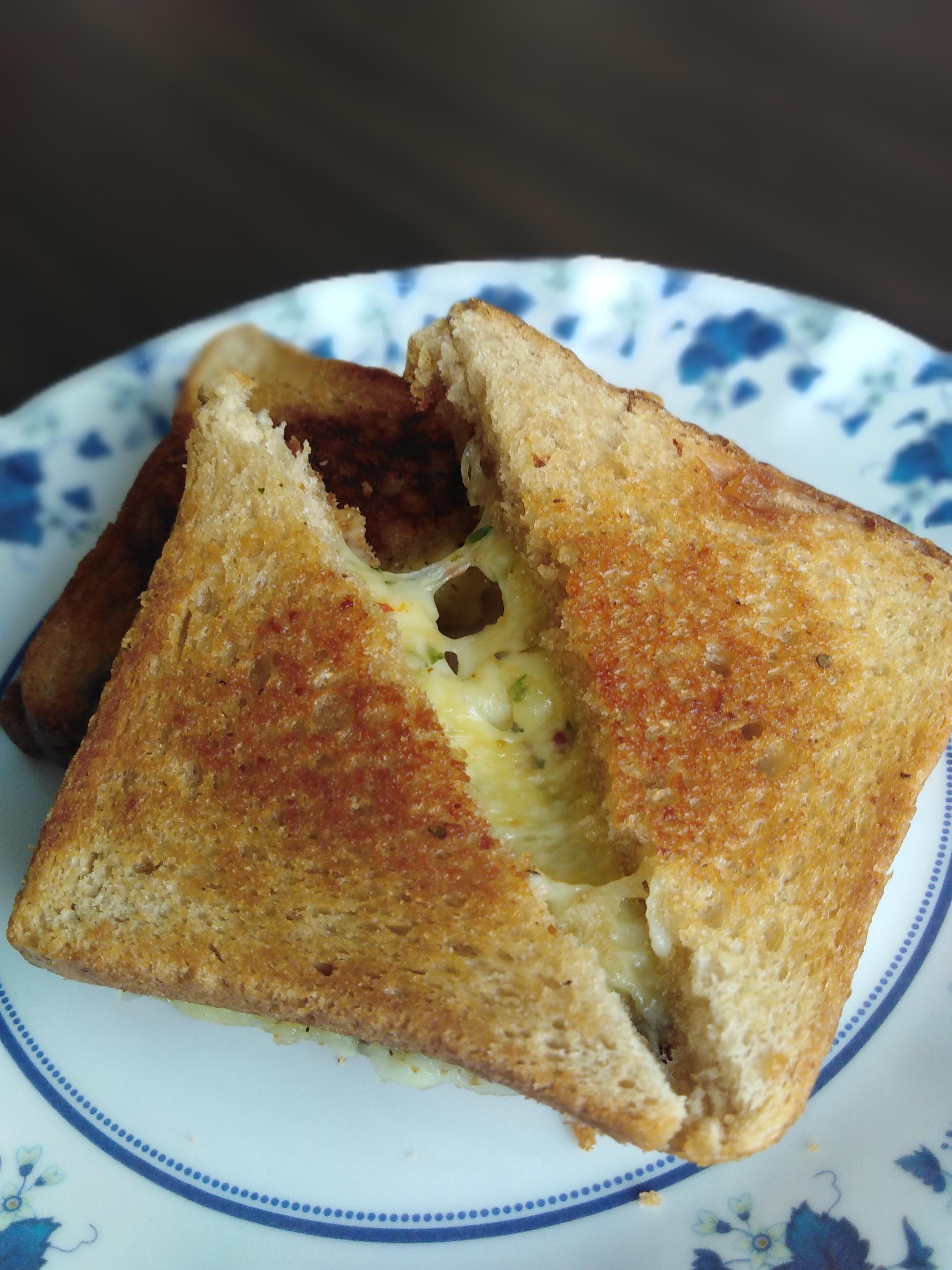 I made some grilled cheese sandwiches! r/FoodPorn