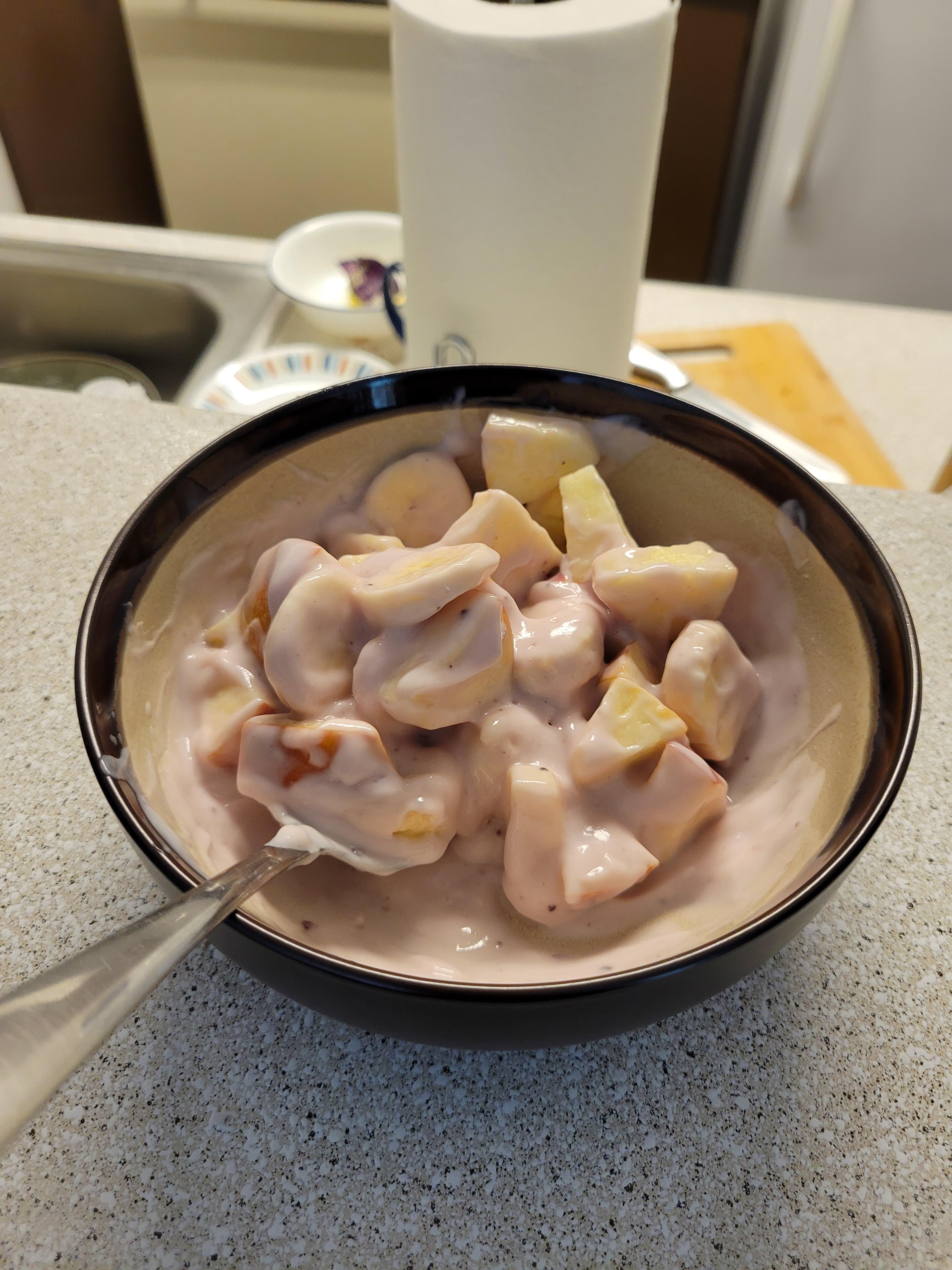 Apple, banana & yogurt r/shittyfoodporn