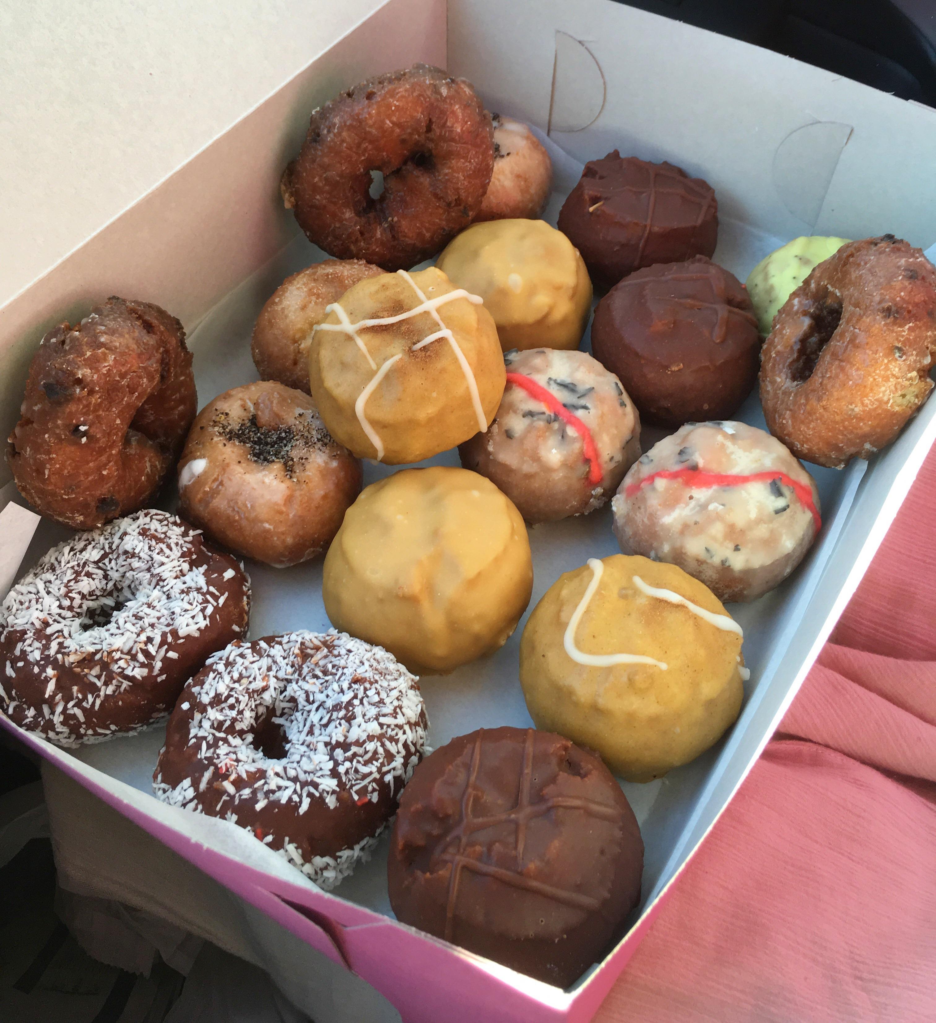 Vegan donuts from Pepples Donut Farm in Oakland, CA! r/VeganFoodPorn