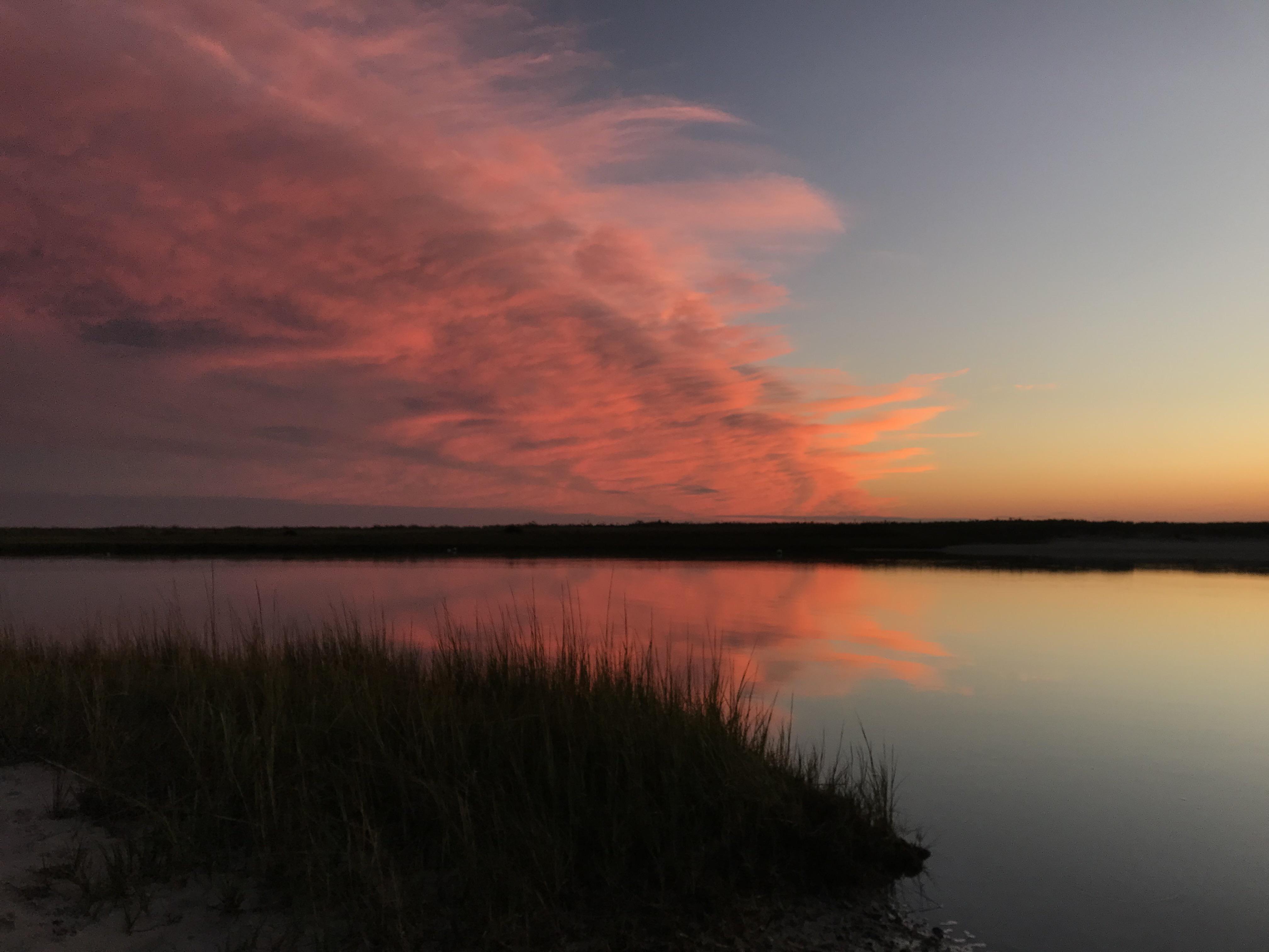 Sunset on the water on Cape Cod, Massachusetts r/Outdoors