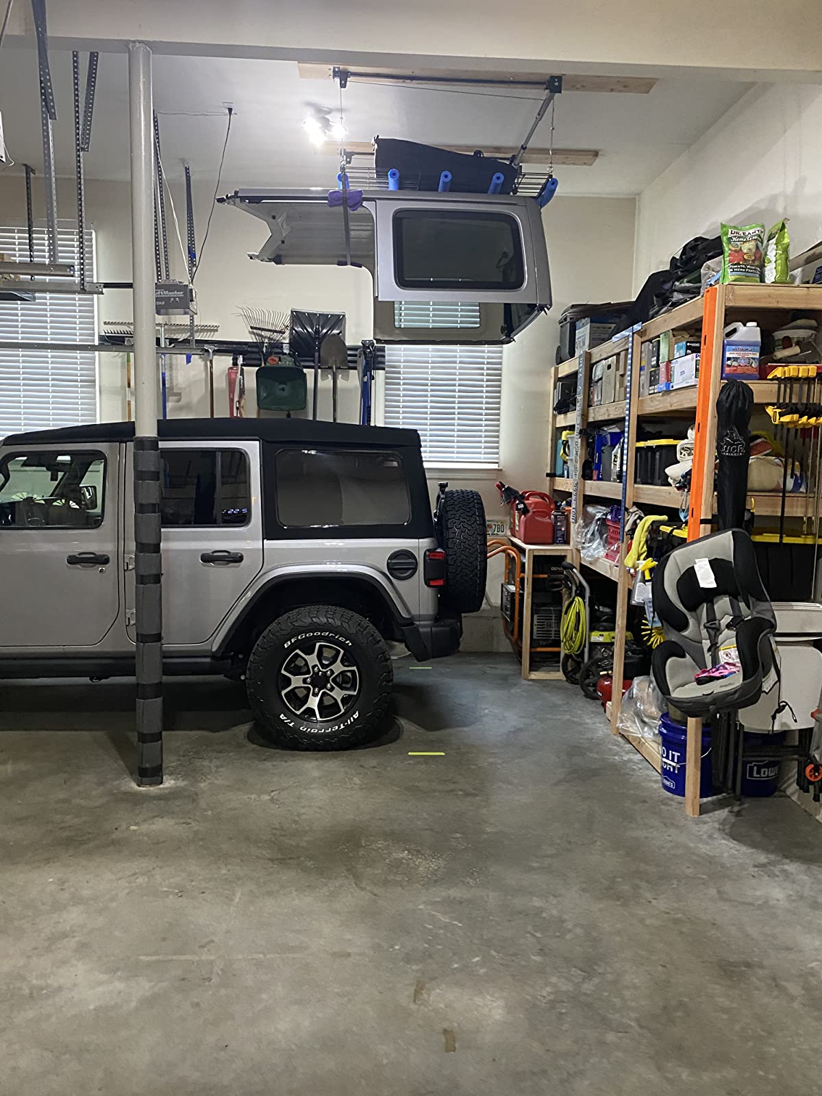 Jeep Hardtop storage garageporn