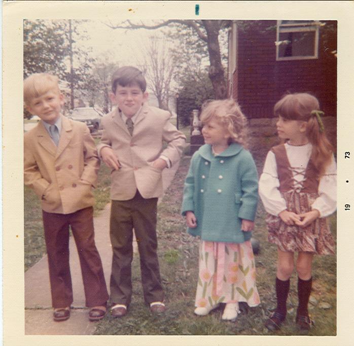 Cute vintage kid group r/wholesomeyears