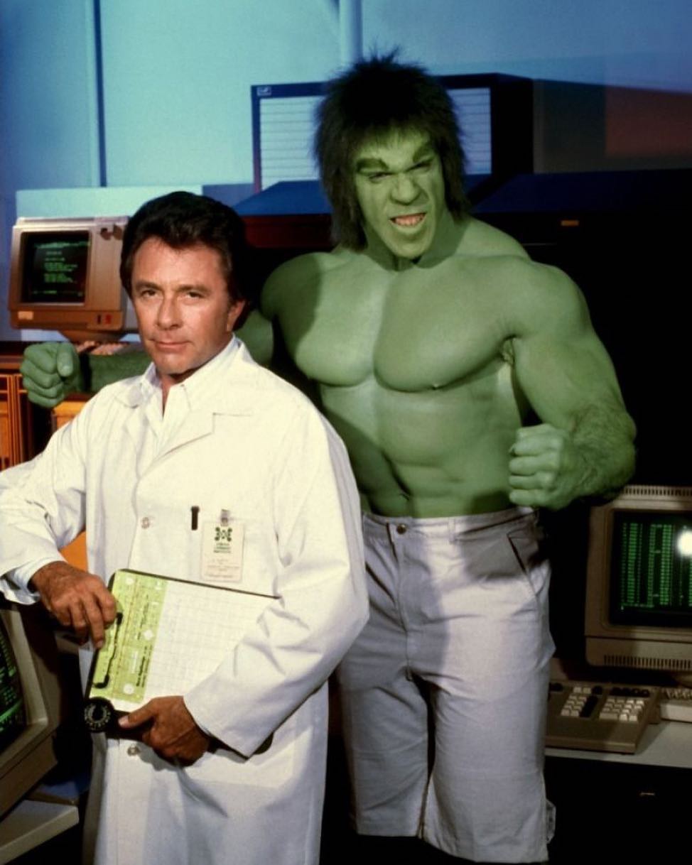 1979. Lou Ferrigno as Hulk and Bill Bixby as David Banner on the set of