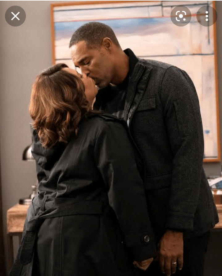 I love love Ben and Miranda. They are Grey's Anatomy's biggest love story to me. Station19