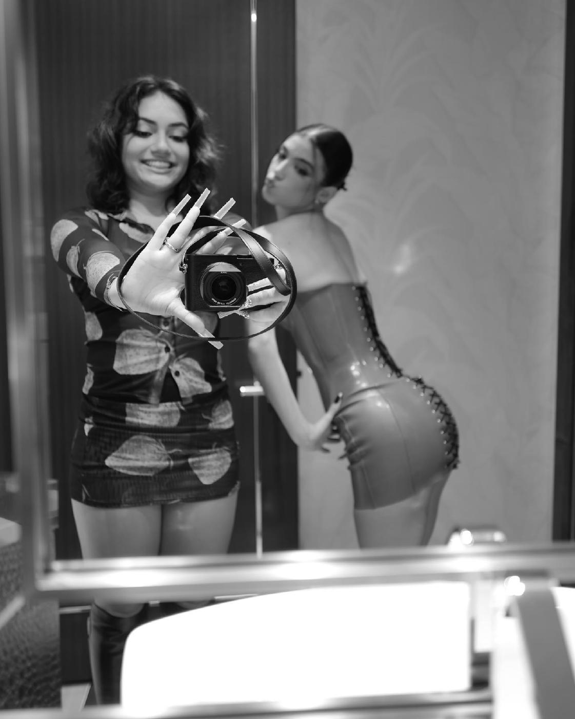 465 best Charli Damelio images on Pholder | Charli Damelio Mommy, Celeb