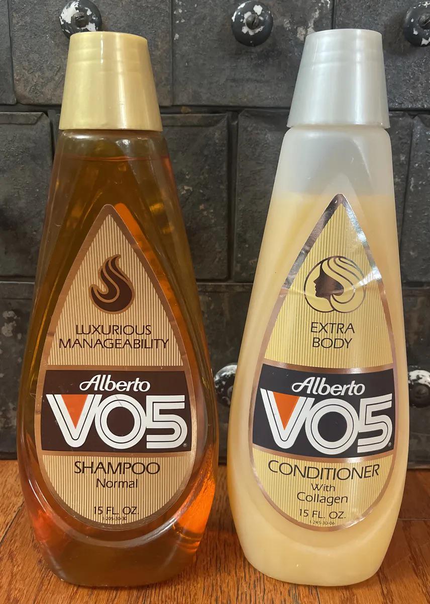 Was this anyone else’s family shampoo in the 90s? r/90s