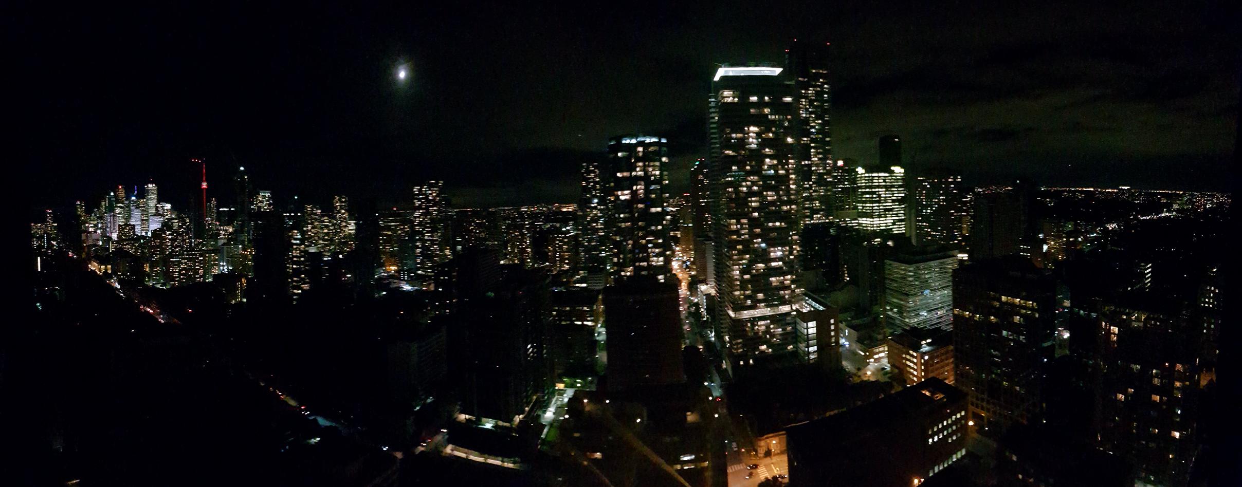 Lights went out downtown r/toronto