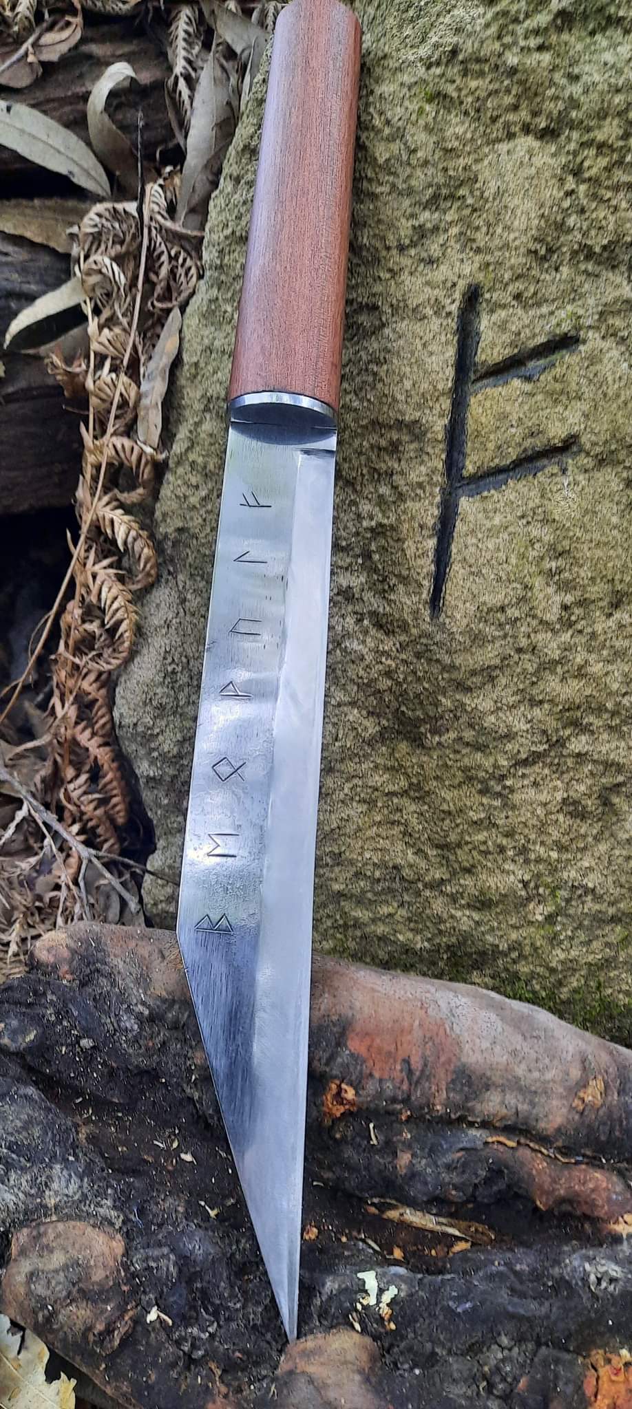 Cool knife my Dad made r/mildlyinteresting