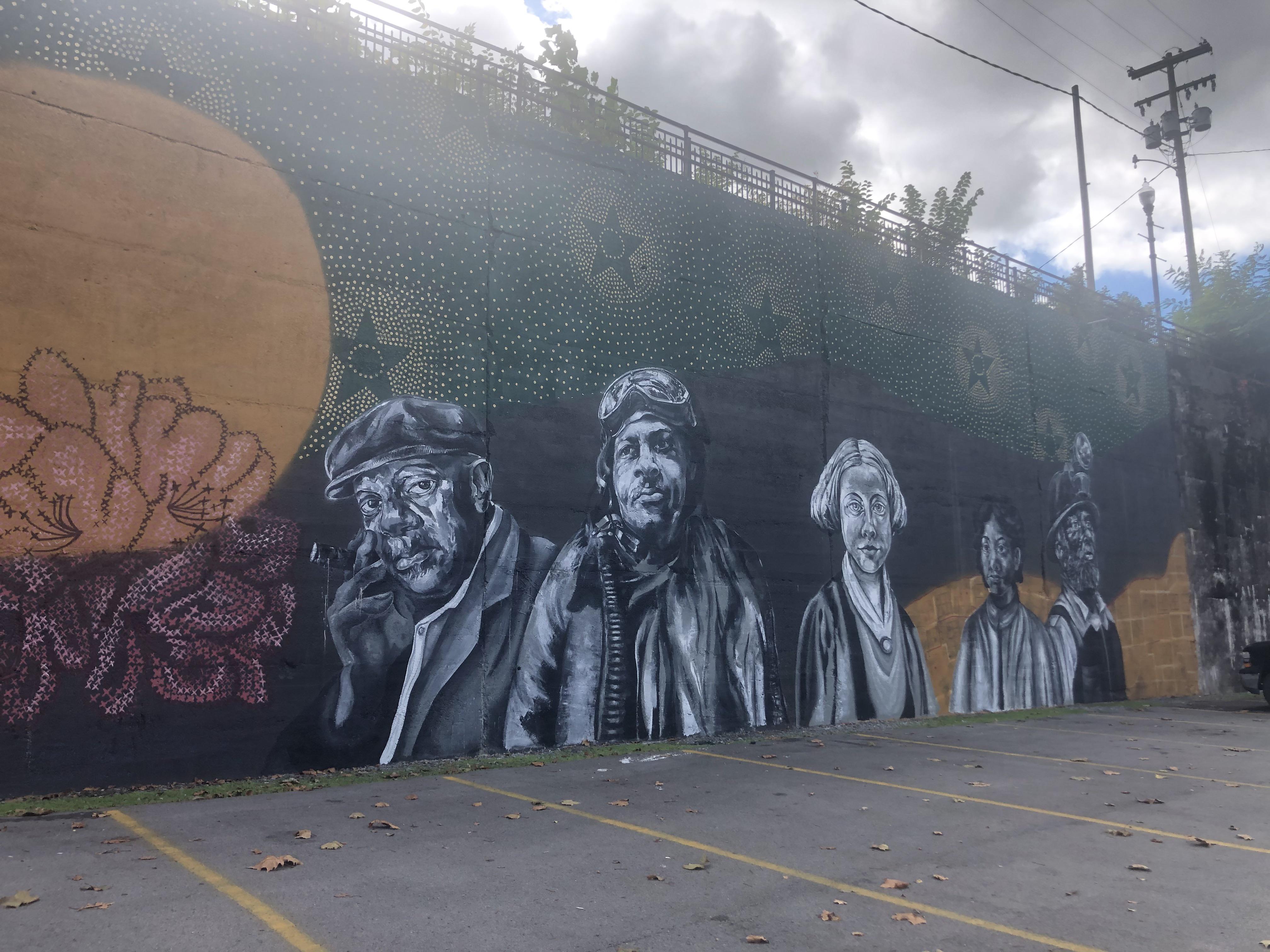 Excellent new mural near Palatine Park in Fairmont, West Virginia r/WestVirginia