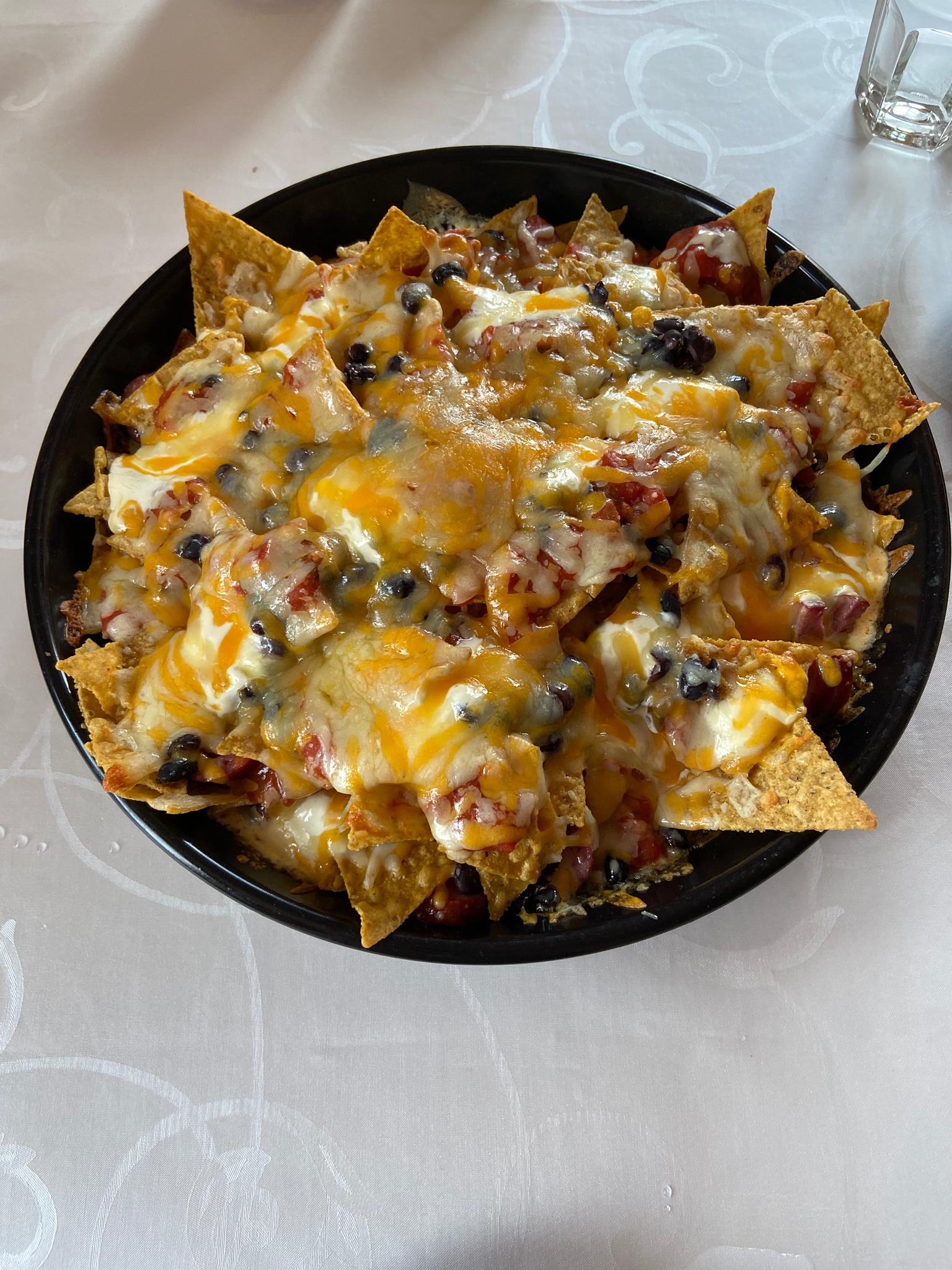 [Homemade] loaded Nachos r/food