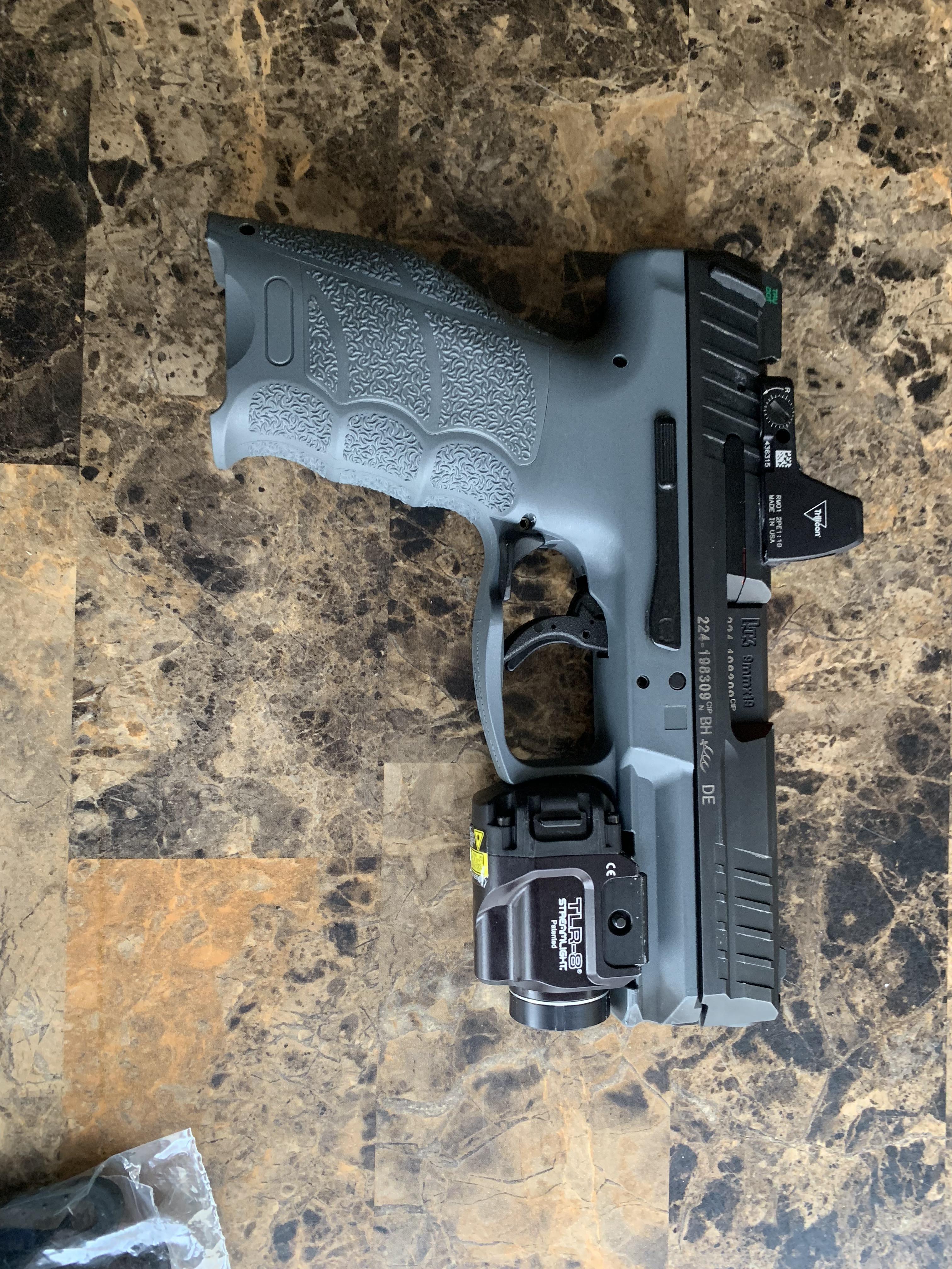 Every Day Concealed Carry Vp9 with TLR8 (laser/light) r/HecklerKoch