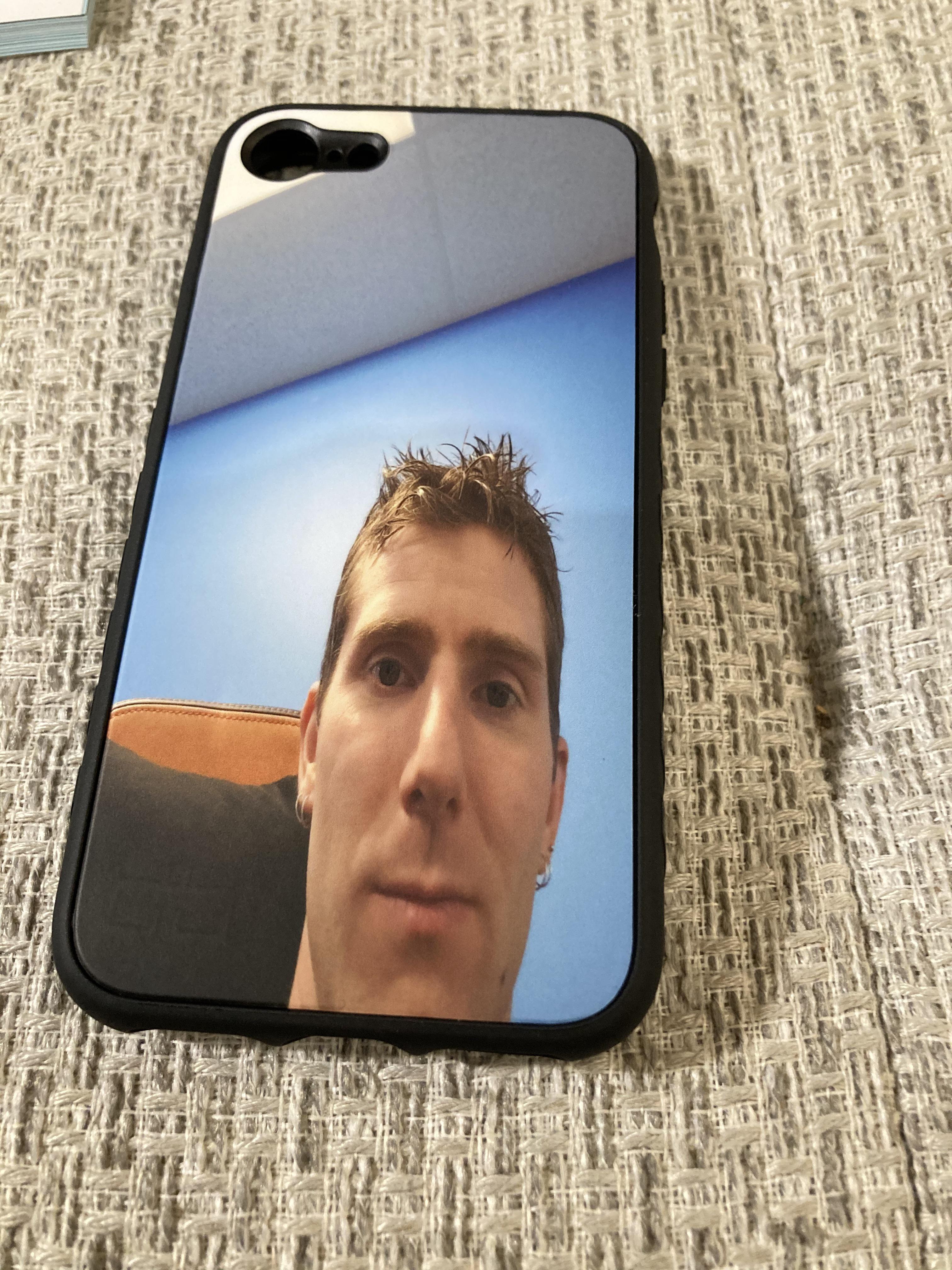 Best phone case ever! r/LinusTechTips