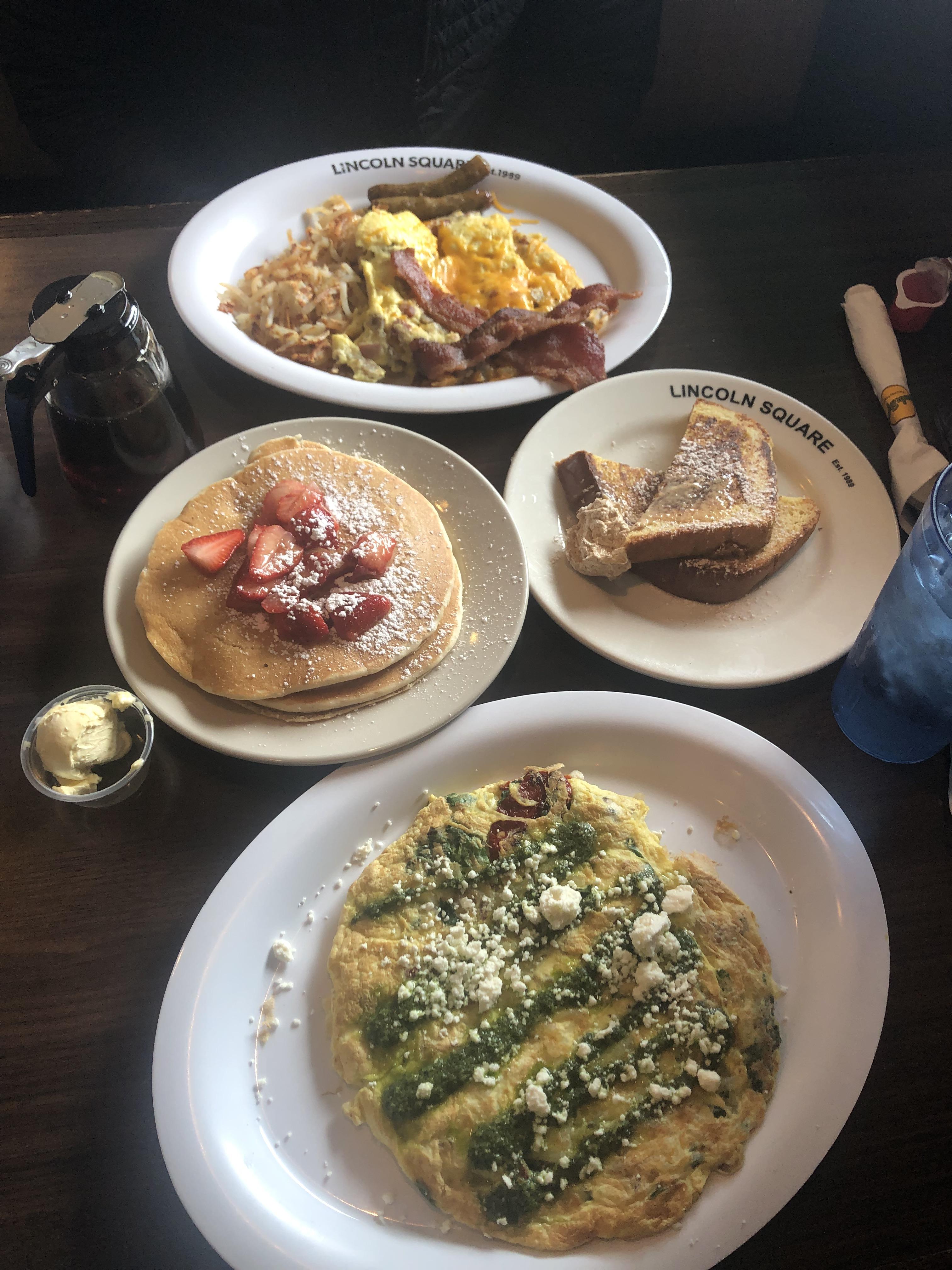 Lincoln Square Pancake House is LIT!! r/indianapolis