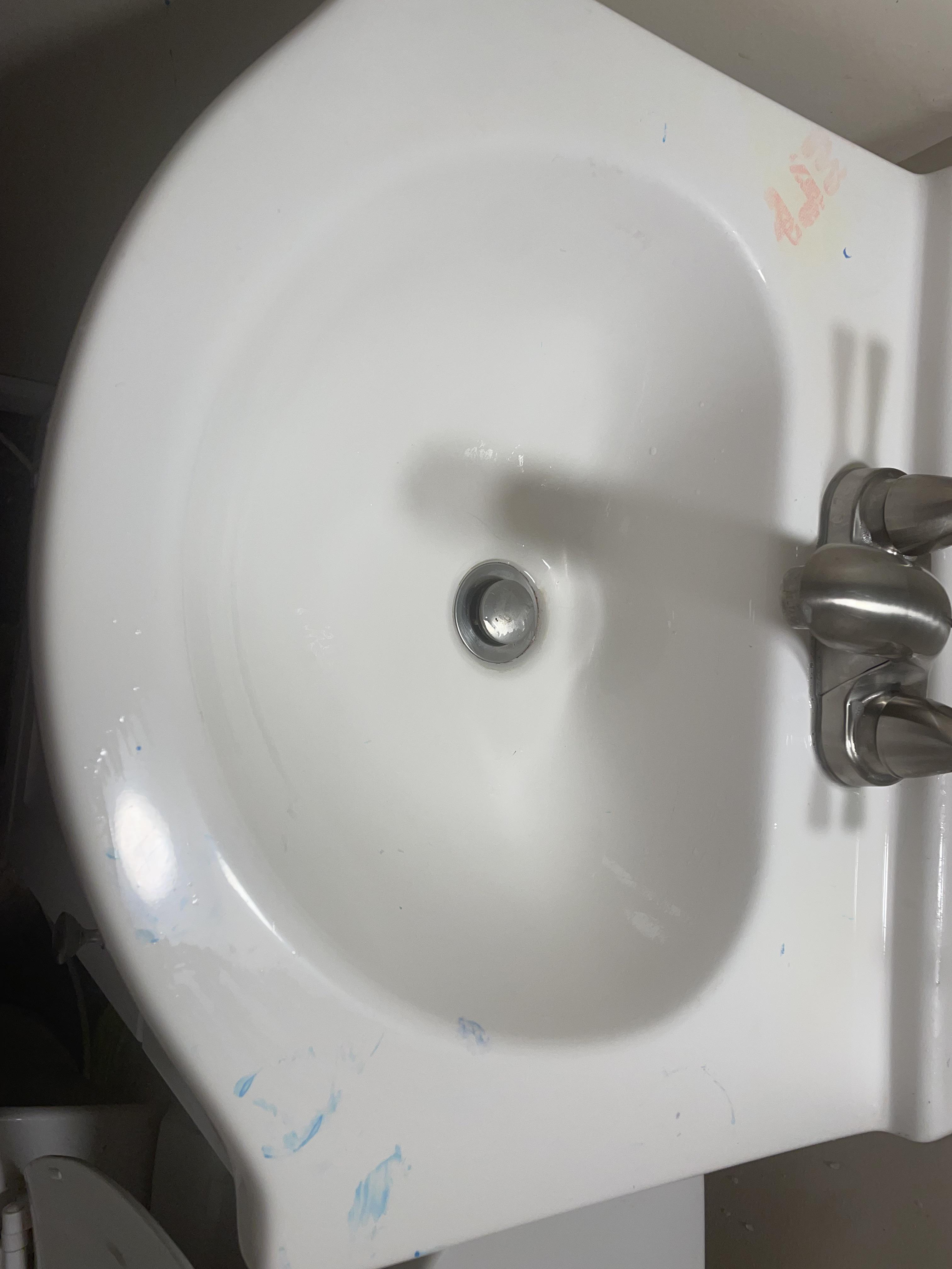 How to get dye stains off of this sink? r/CleaningTips