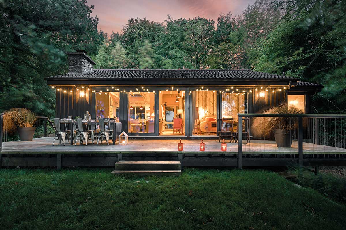 A lakeside cottage in Westmeath, Ireland r/CozyPlaces