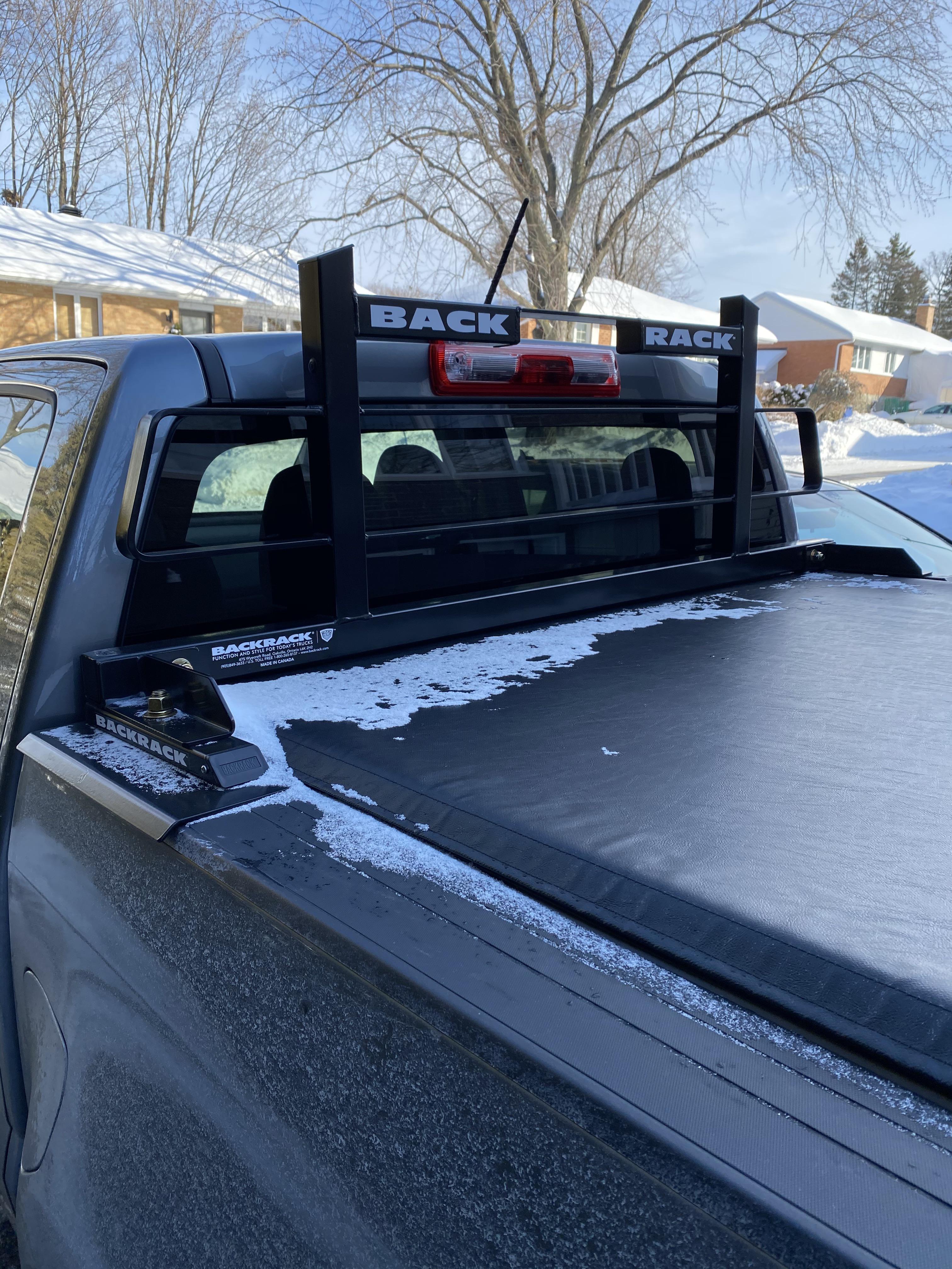 New backrack and bed cover add r/chevycolorado