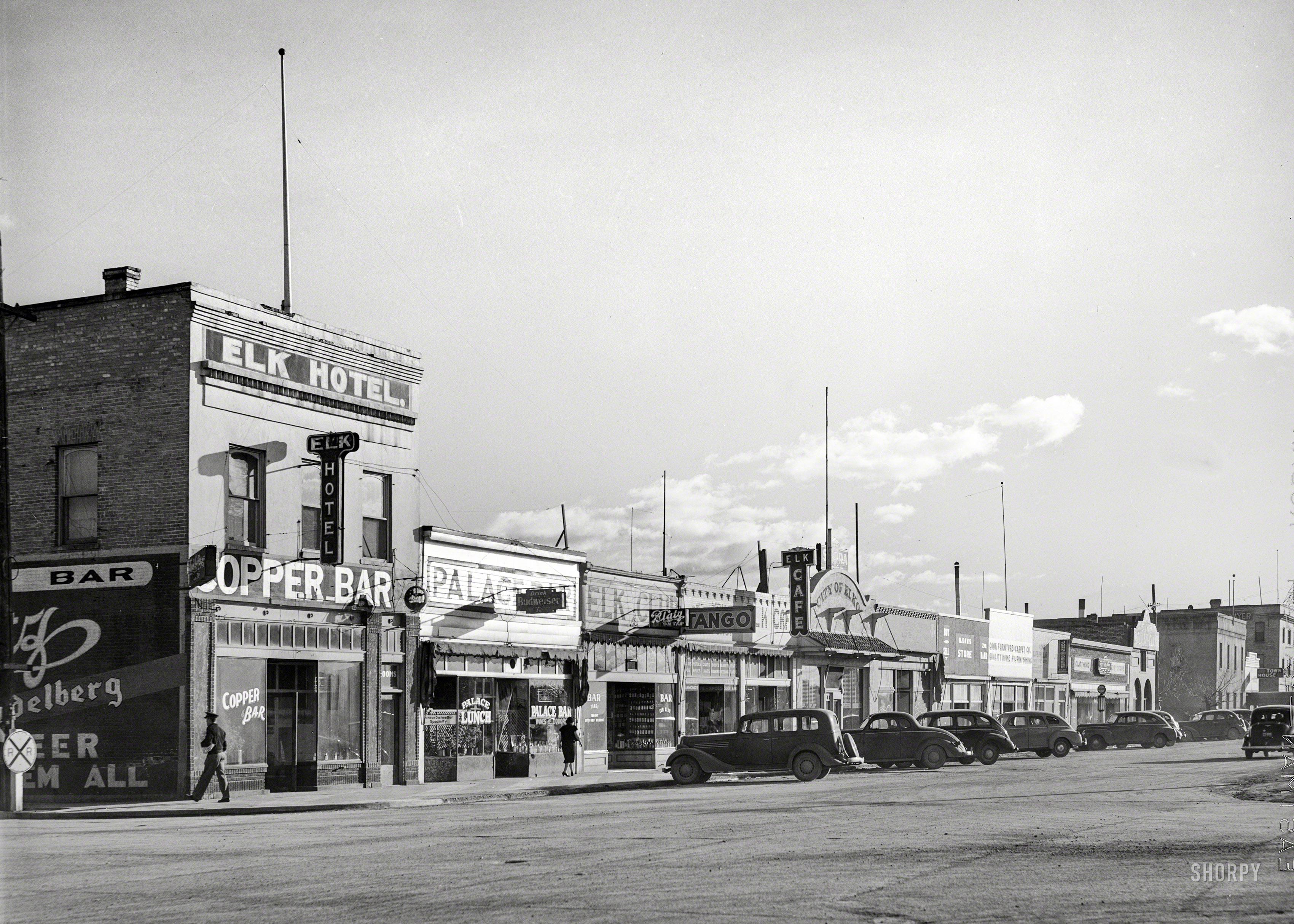 Stores on main street. Elko, Nevada. March 1940. r/TheWayWeWere