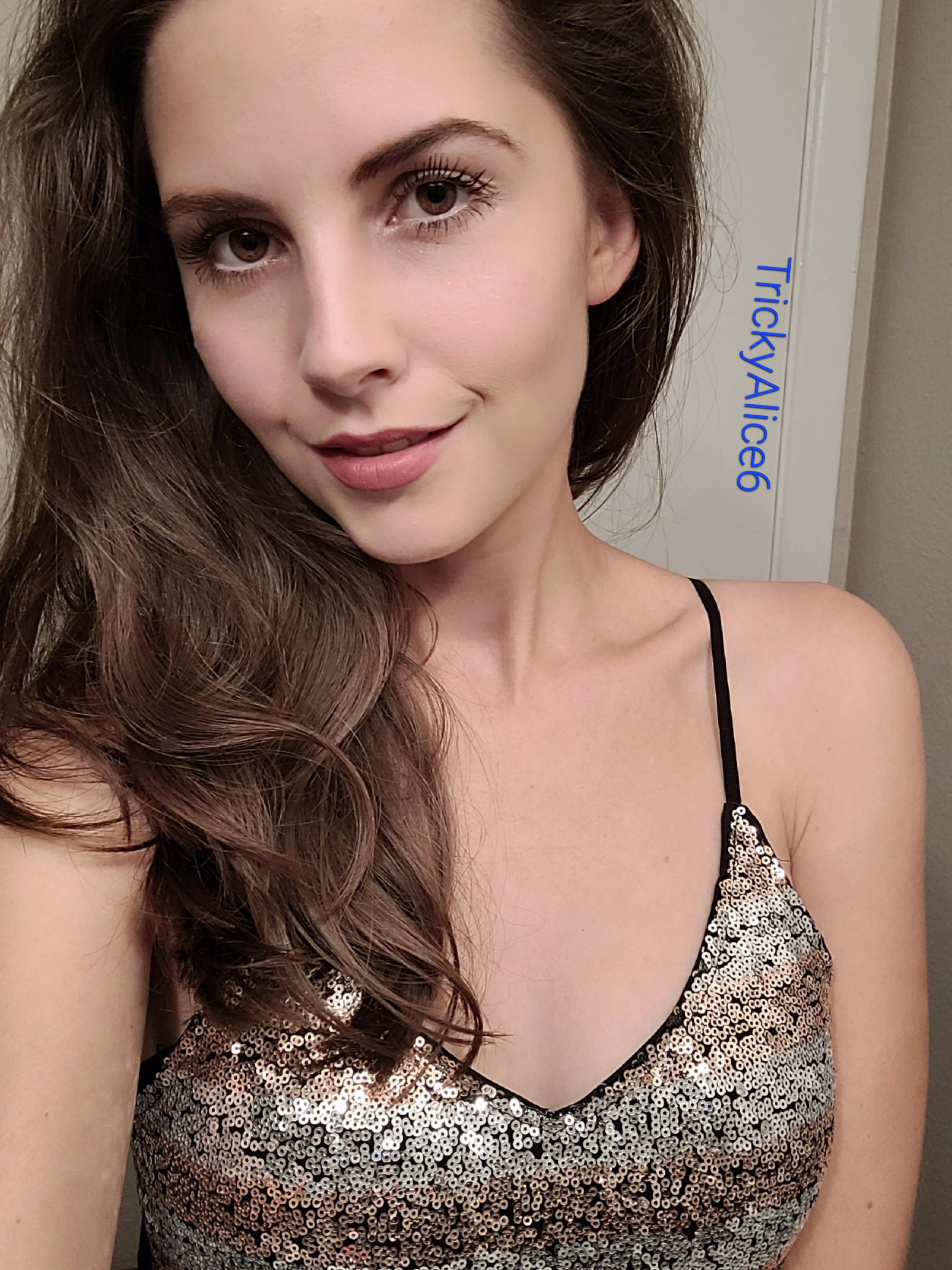 101 best u/trickyalice images on Pholder SFW Next Door Girls, Selfie