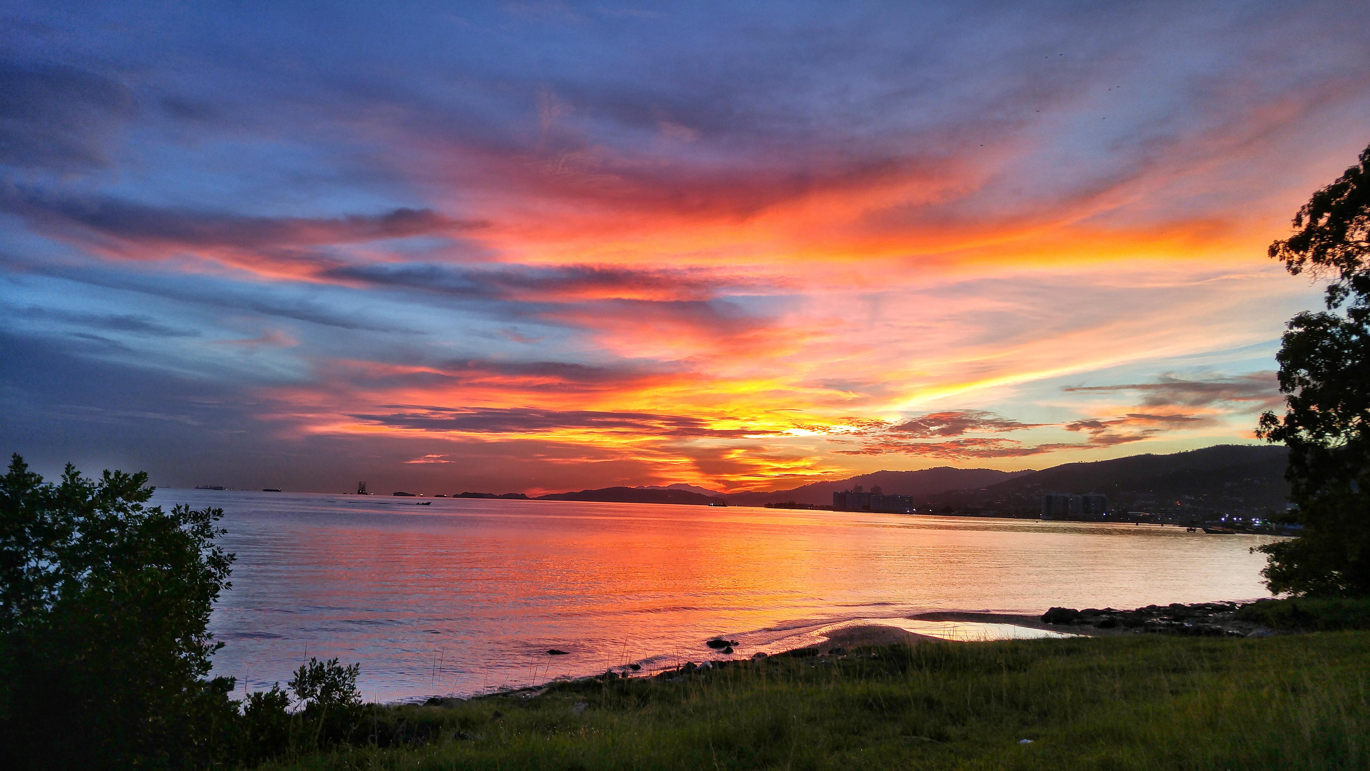 Sunset at the foreshore in Trinidad and Tobago r/pics