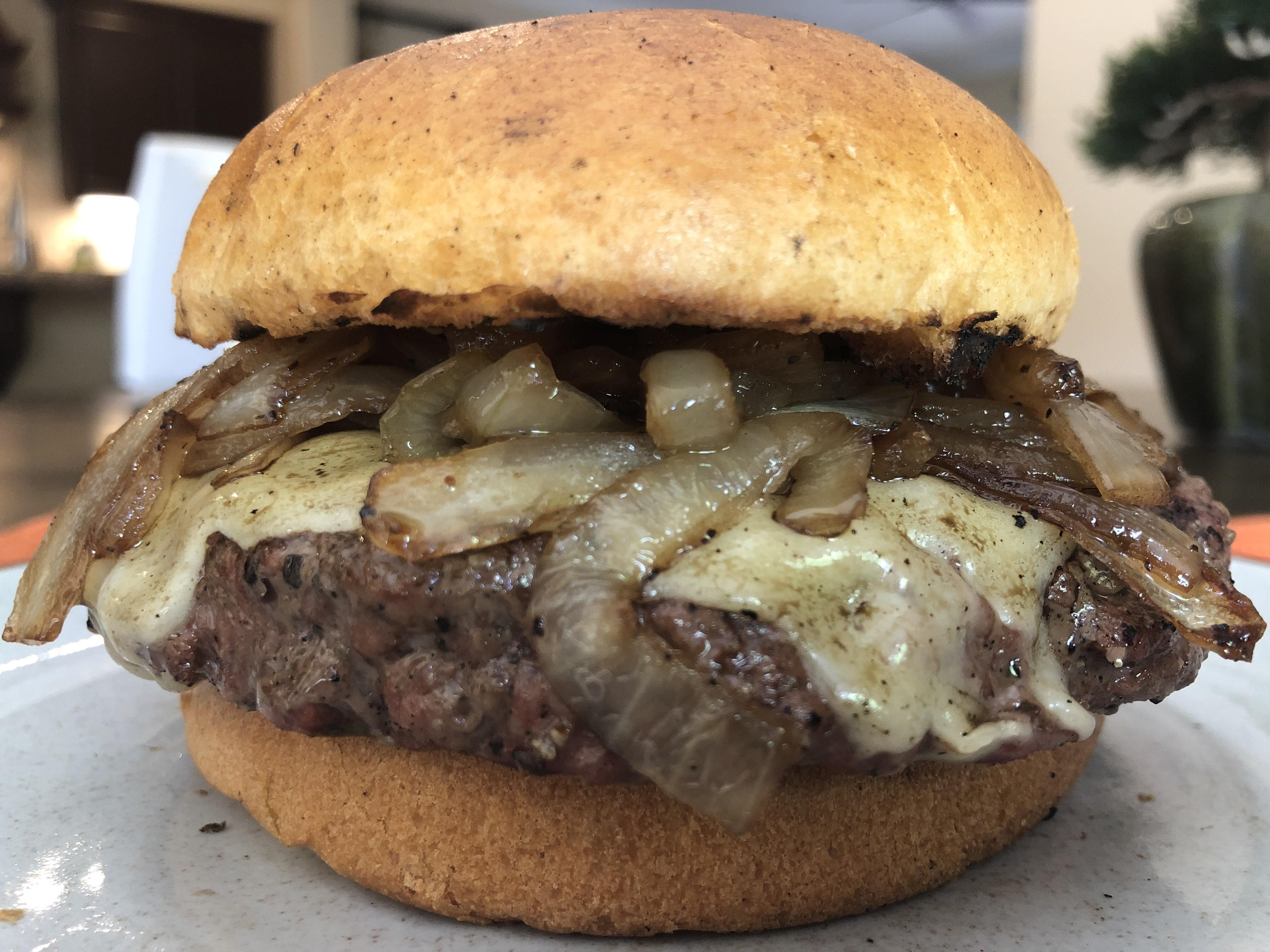 I made 100 Ground Ribeye Burgers for dinner! r/FoodPorn