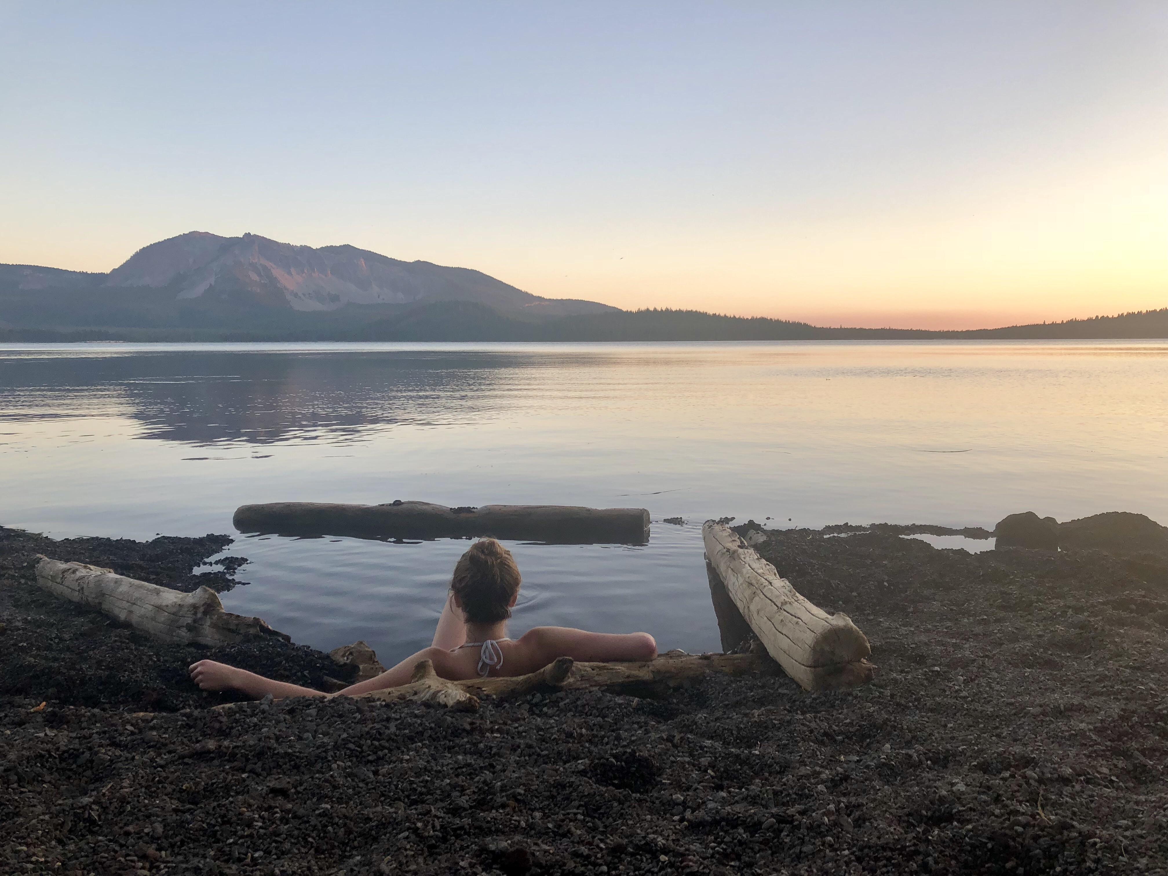 Backpacked to some lakeside hot springs for a cushy overnight in Oregon
