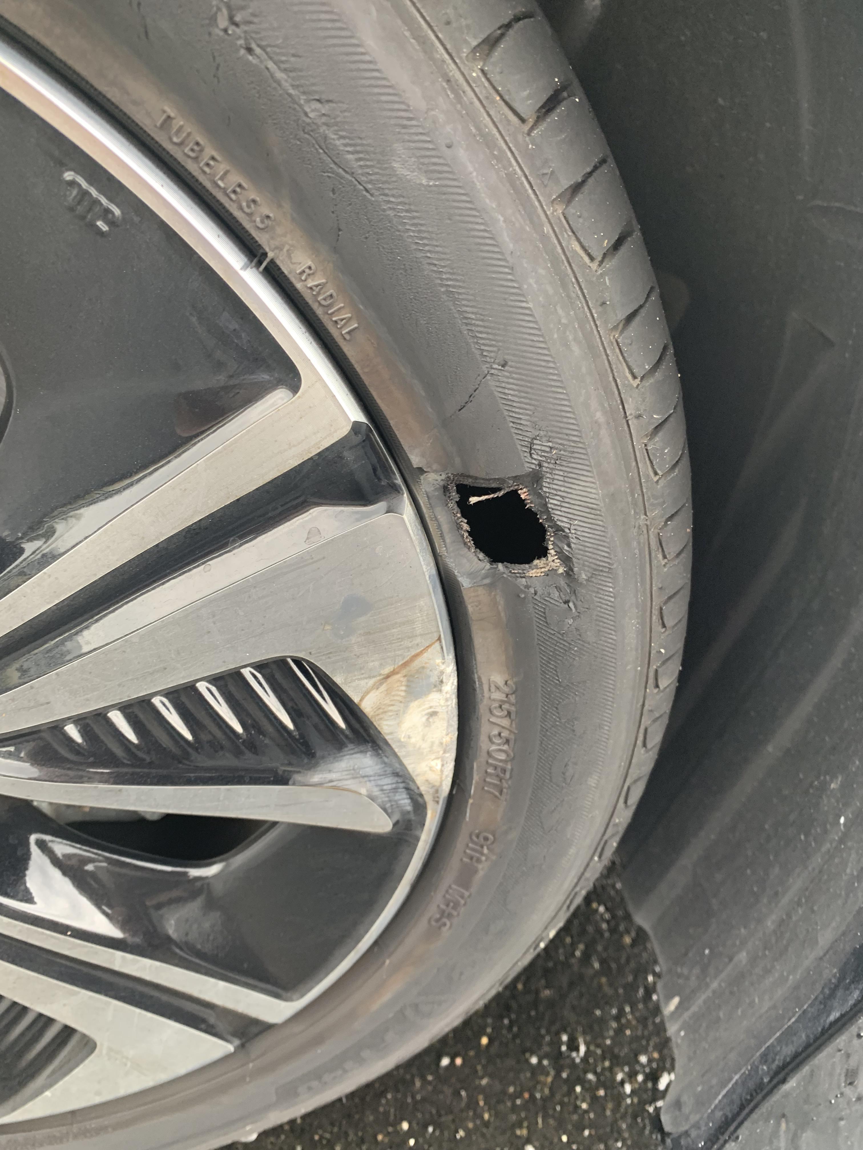 Is it possible to put new tires on this damaged stock wheel? r/civic