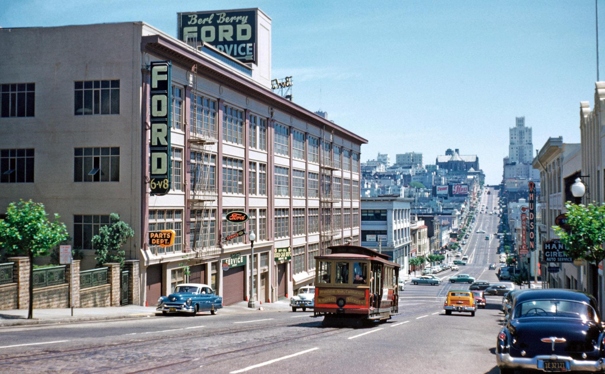 Approaching Van Ness Avenue (the current California line terminal) from
