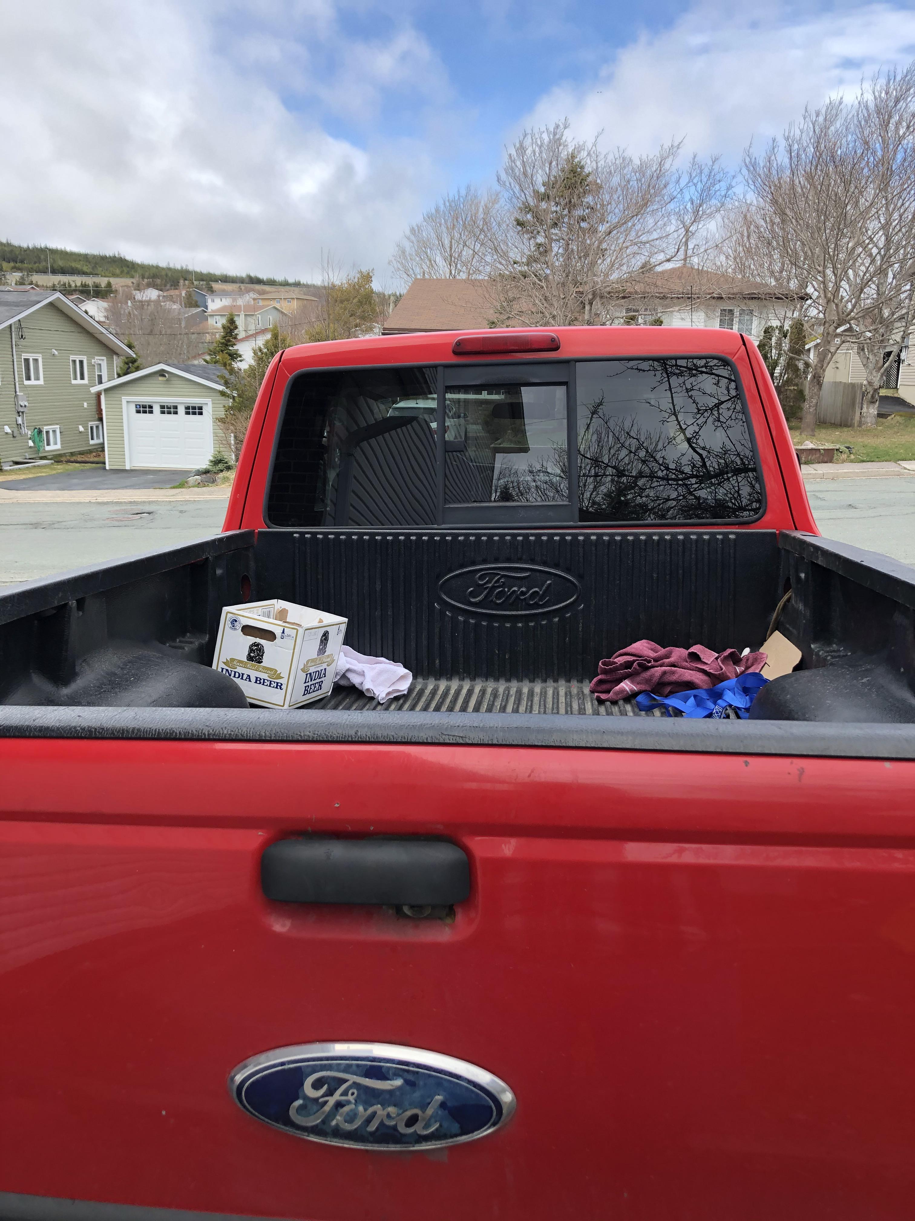 Why does my bed look like this? r/MechanicAdvice