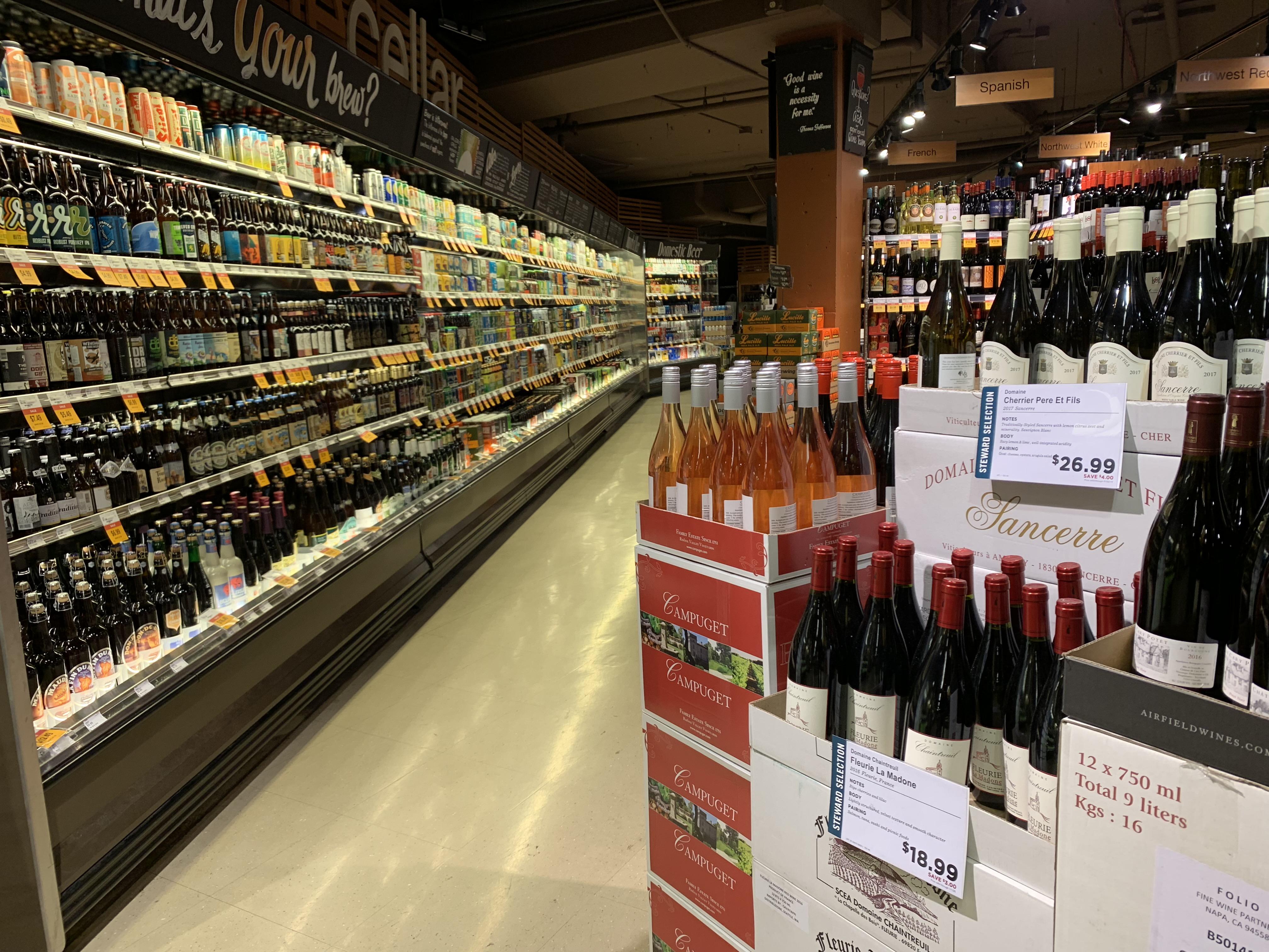 Met Market on Queen Ann has plenty of beer, wine, and liquor r/SeattleWA