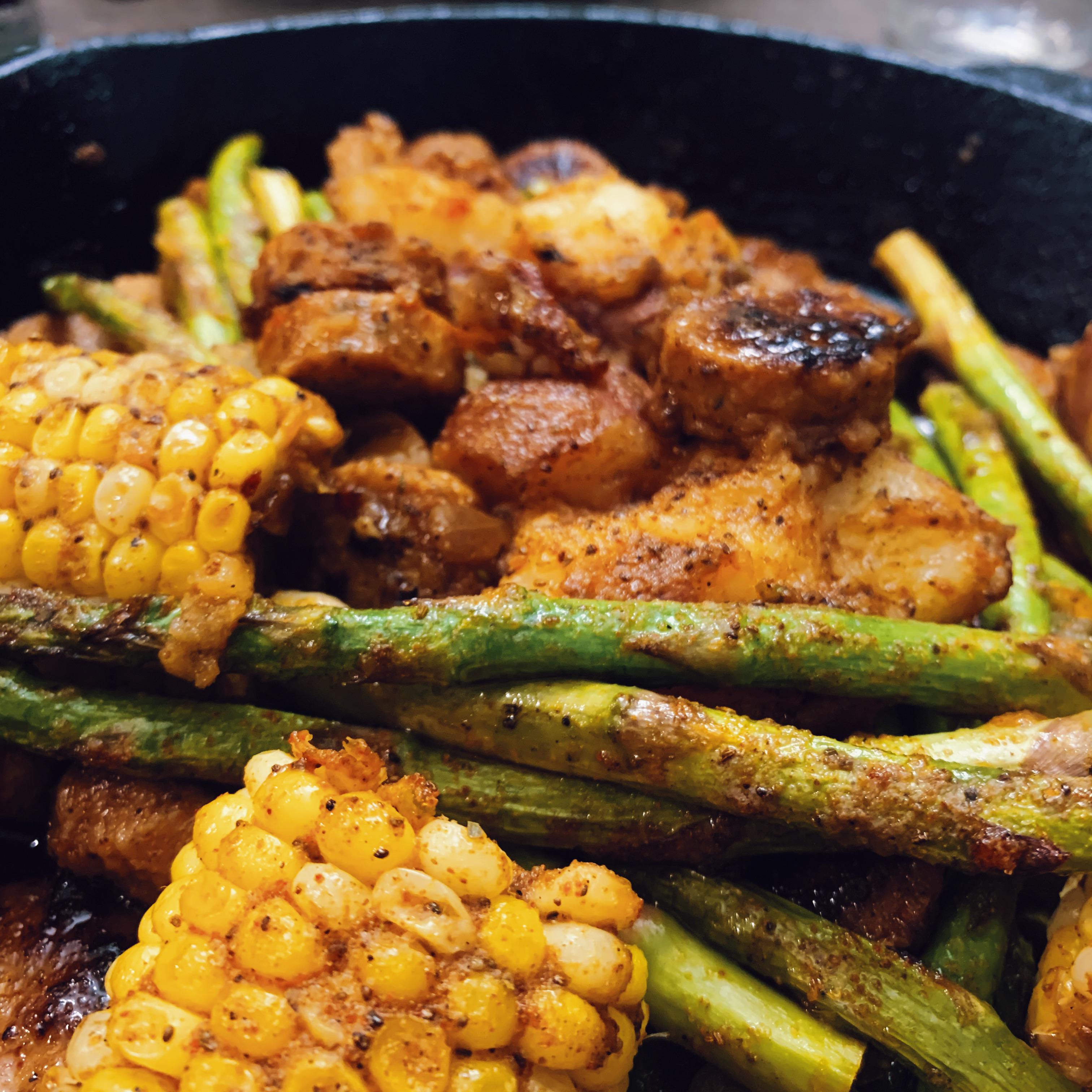 My family decided to do a seafood boil last night so I made a quick