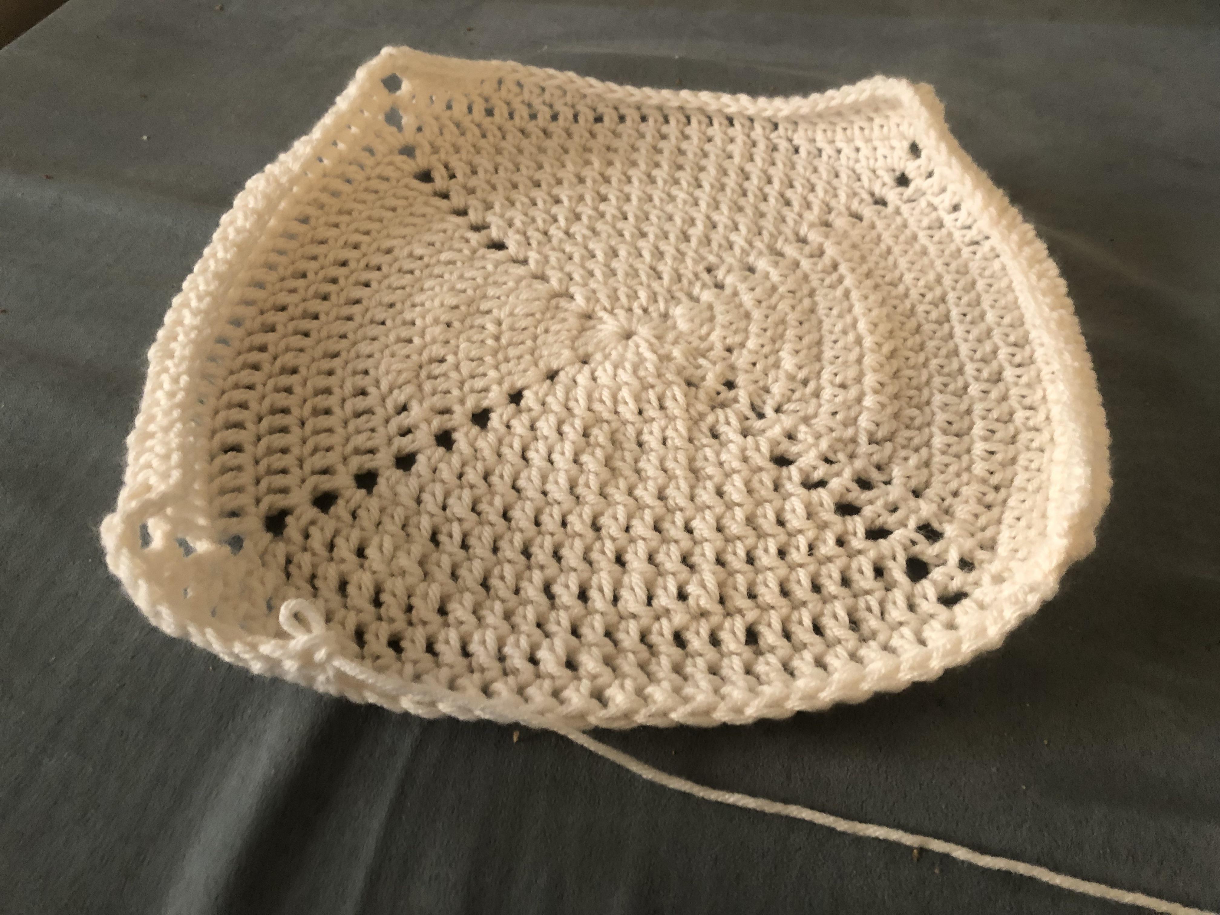 Working on a throw blanket, why are my edges curling? r/crochet