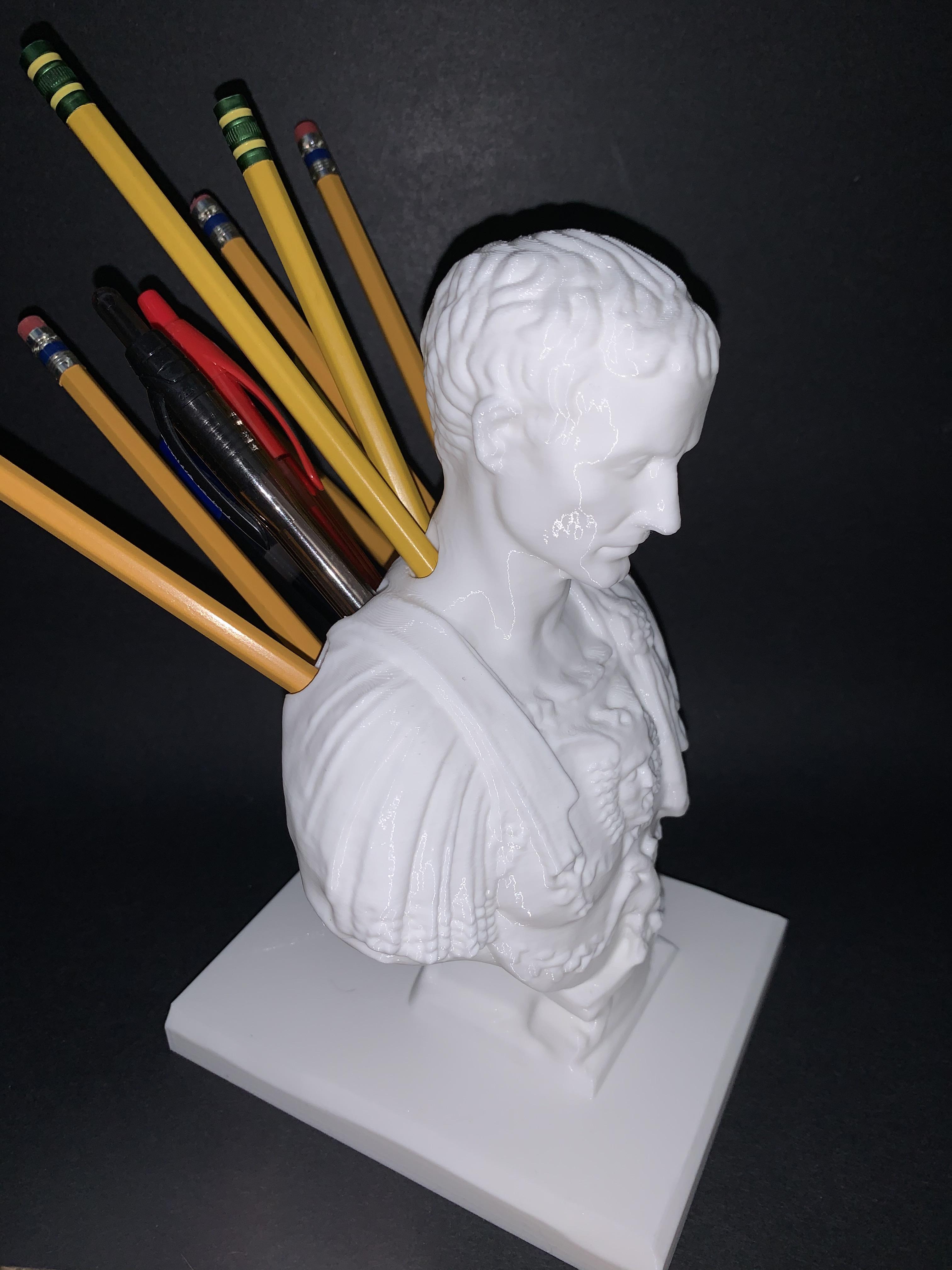 Julius Caesar Pen/Pencil Holder (printed on prusa i3 mk3s) r/prusa3d