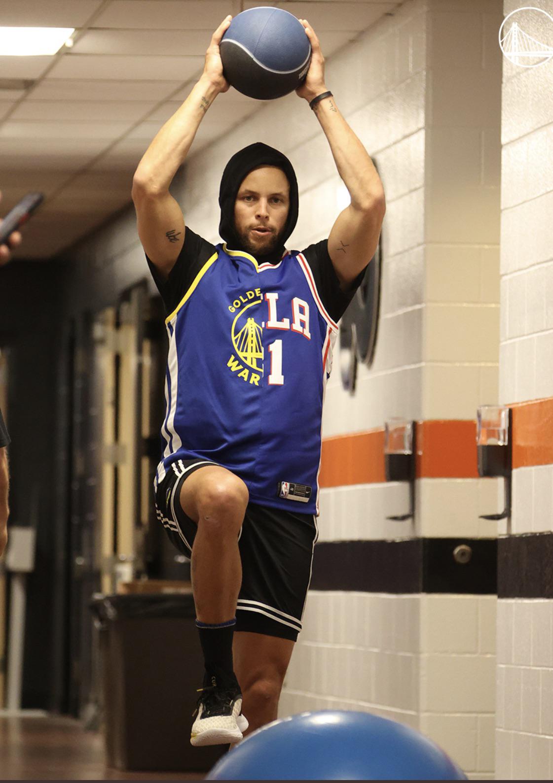 Steph curry to the sixers confirmed r/sixers