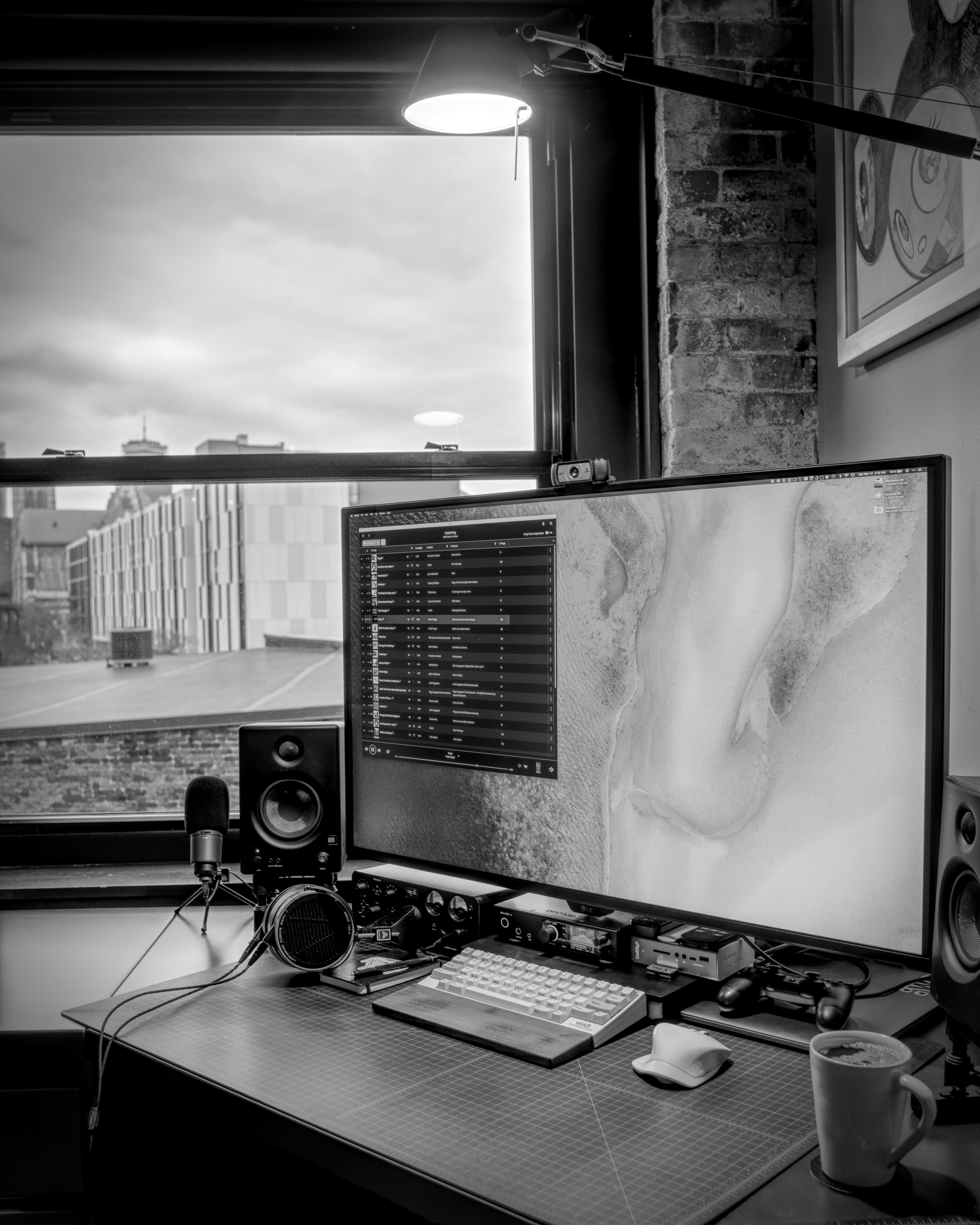 Loft corner desk setup r/Battletops