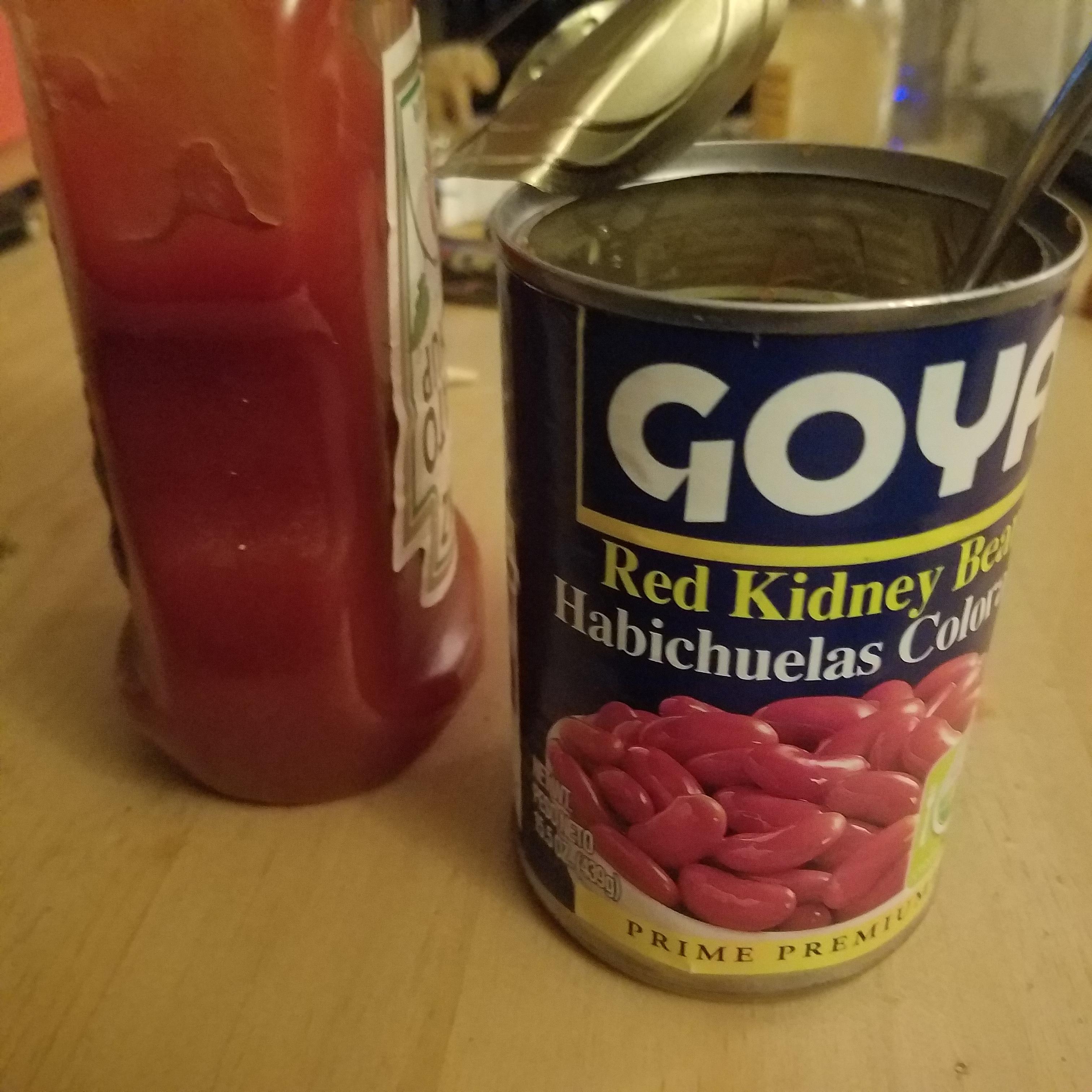 A half used can of kidney beans and ketchup r/ShittyVeganFoodPorn