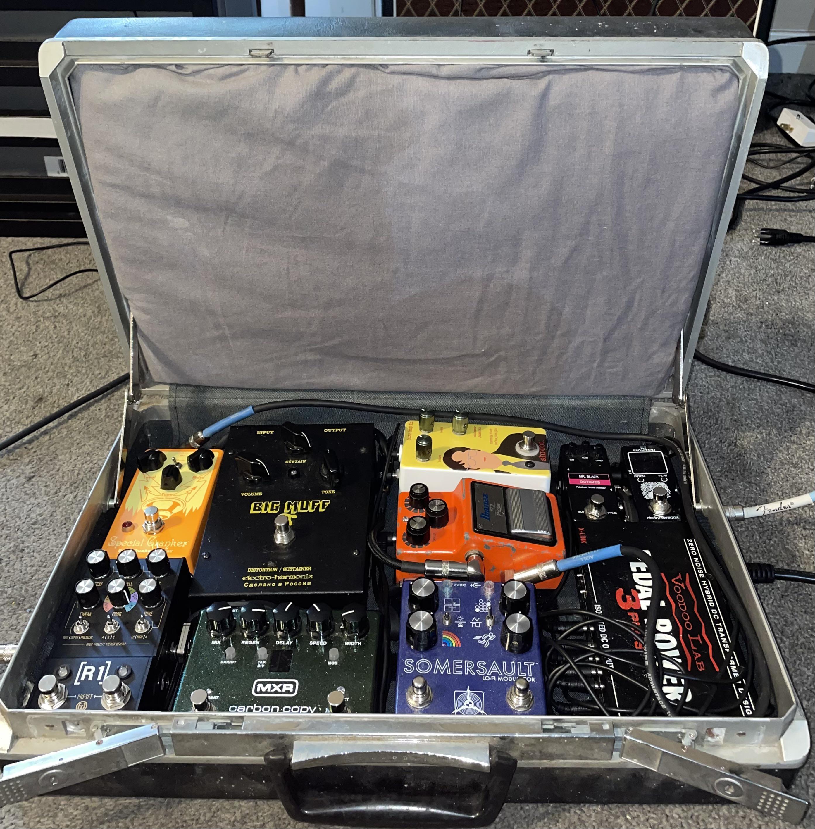 Completed Briefcase Pedalboard r/guitarpedals