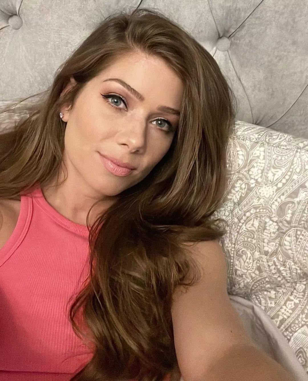 Nikki Sanderson r/UKBabes