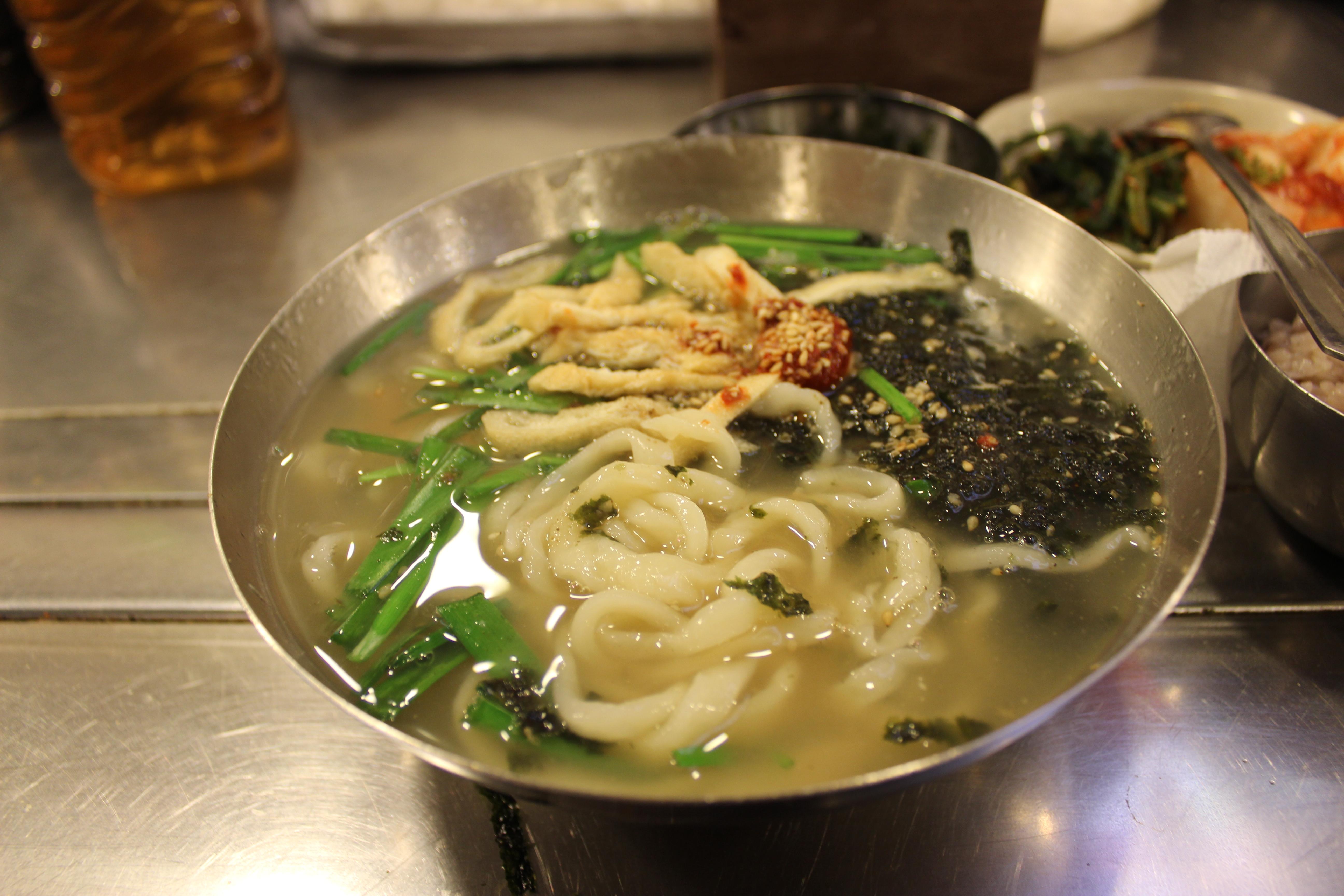 [KFP] Kalguksu(칼국수), A bowl of Knife Noodles to slurp away! KoreanFood