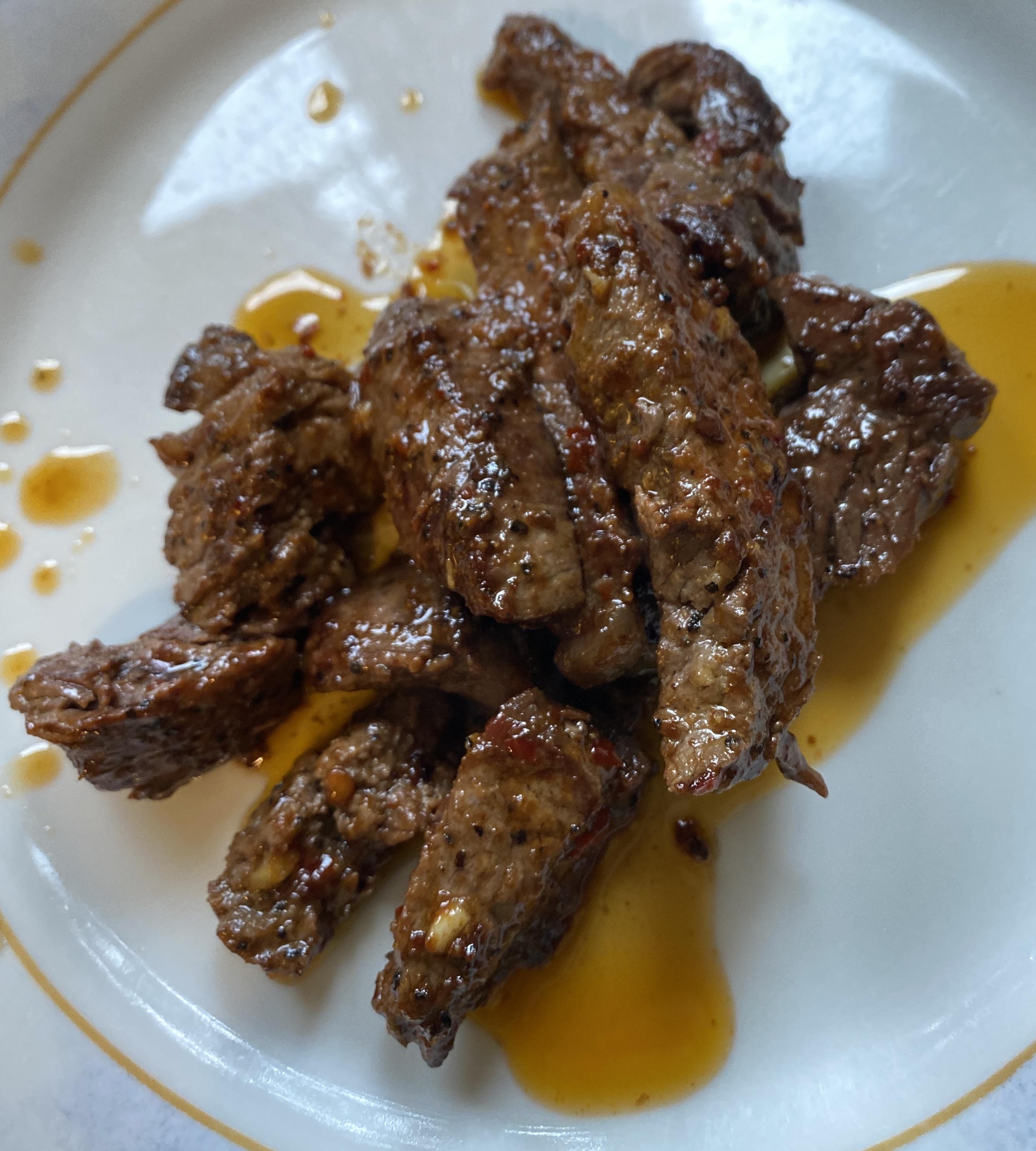 [Homemade] Sticky Chilli & Garlic Steak Strips r/food