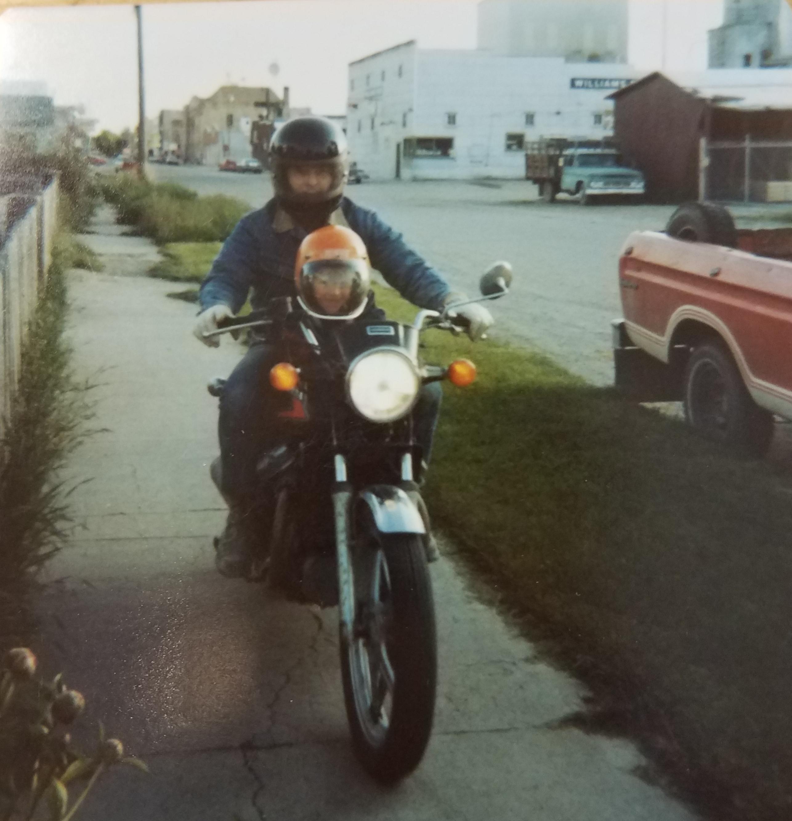 Me and my Dad on his new motorbike in Dillon, MT in 1981 r/OldSchoolCool