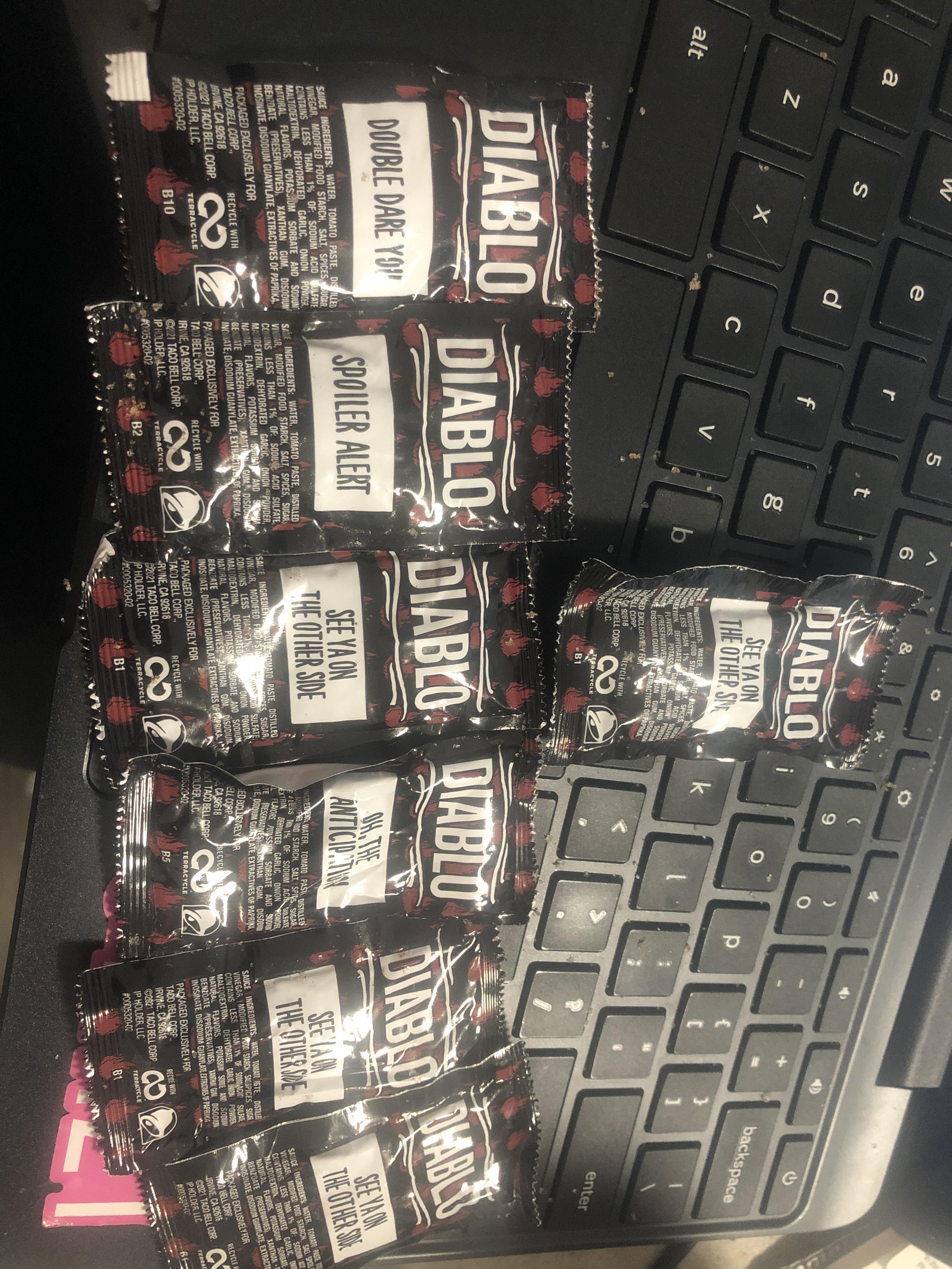 asked for handfuls of every sauce but diablo & got only diablo ’( r