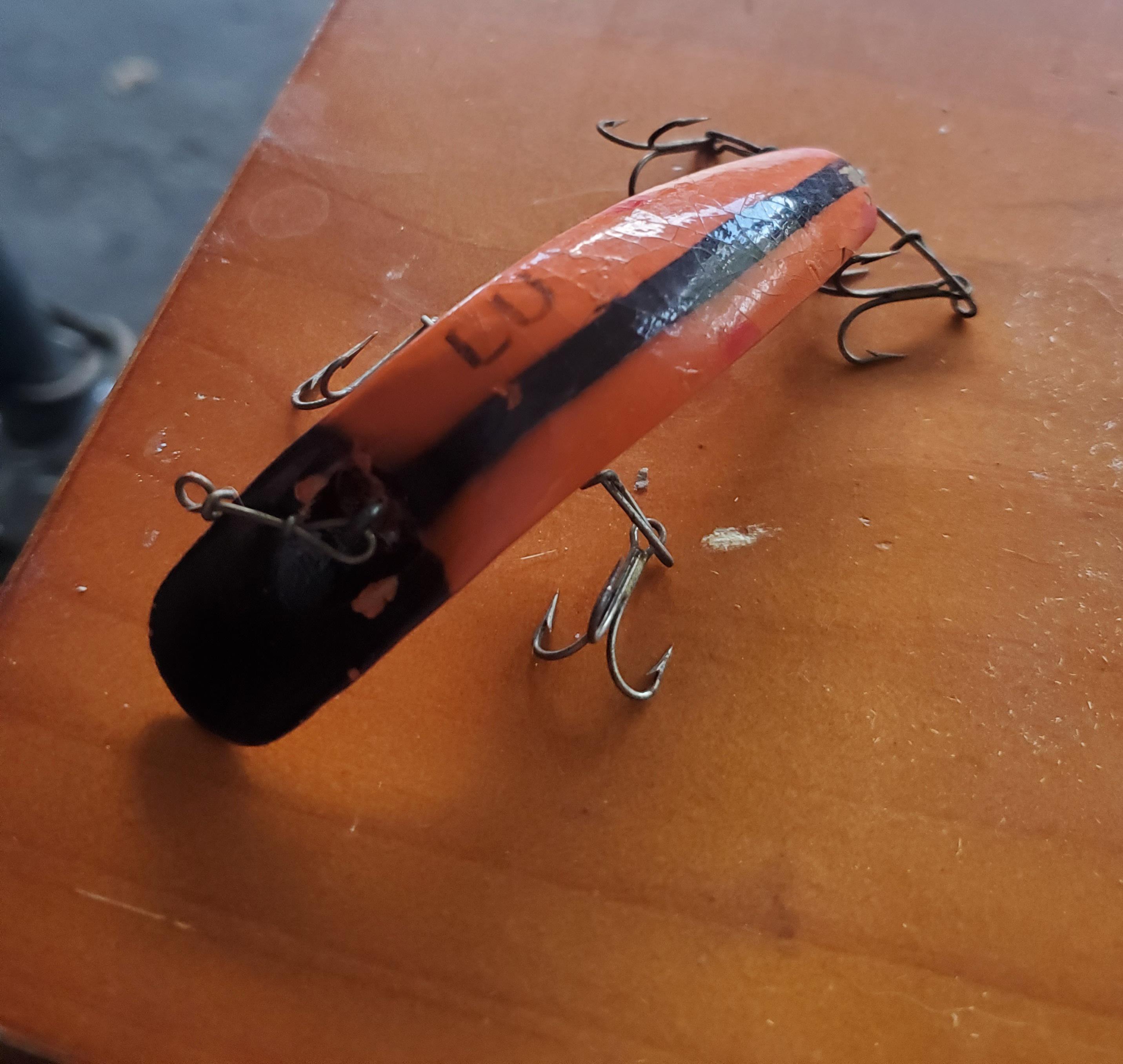 Help identifying this vintage wood lure with water bug hooksetup r/Fishing