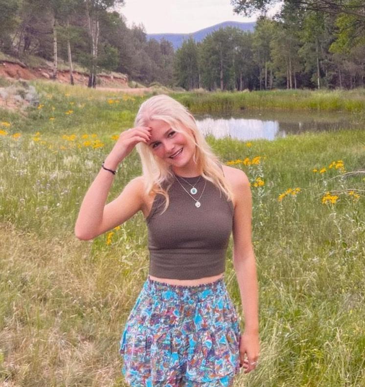 Cutie Darci Lynne makes me so hard so sexy : jerkofftoceleb