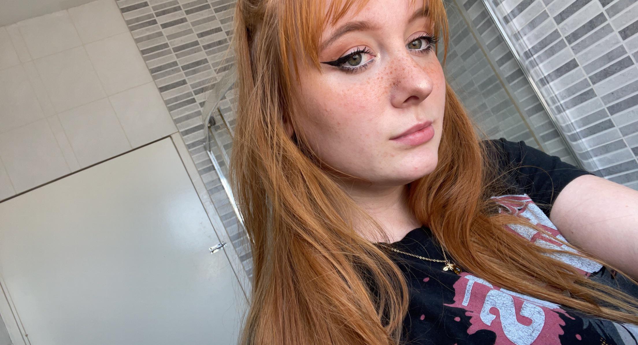 busy busy bee )) r/SFWRedheads