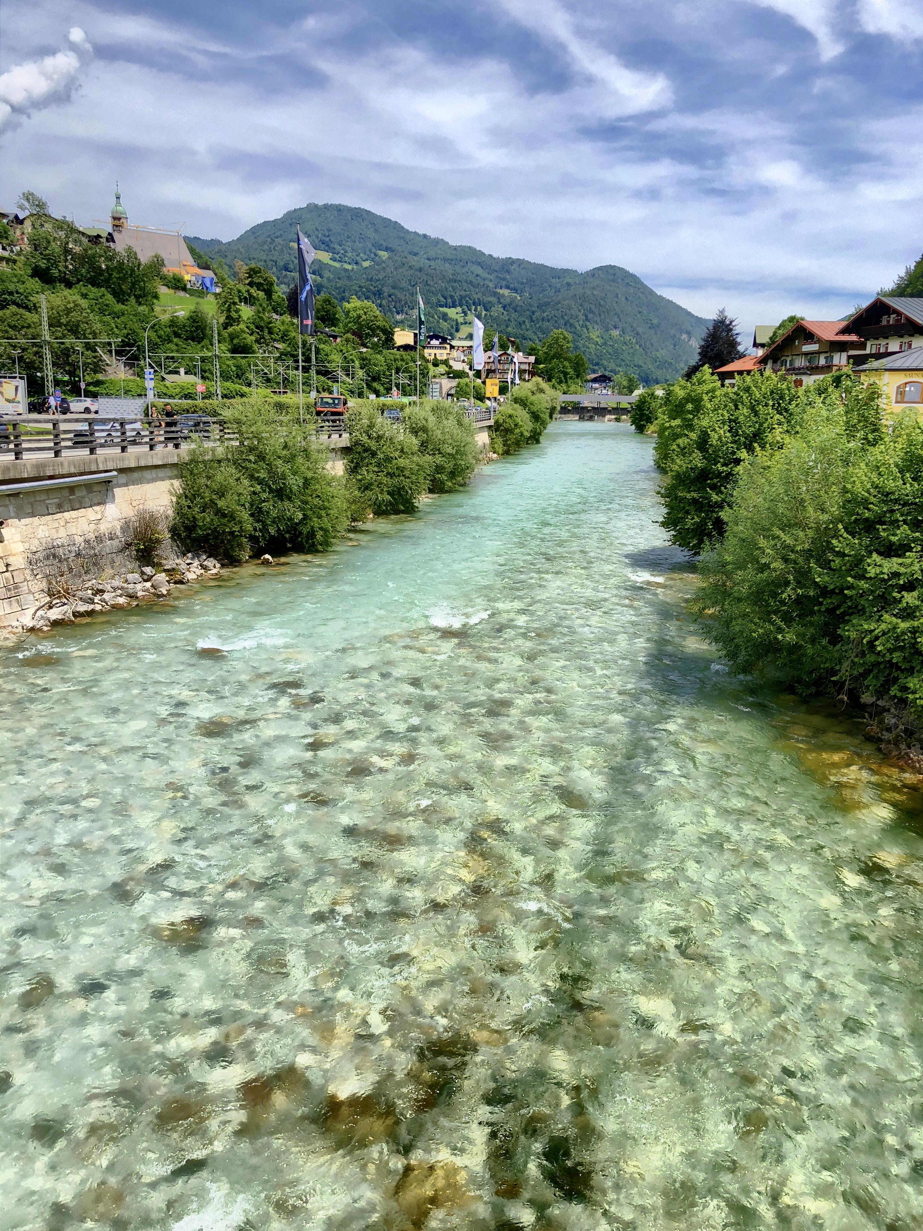 Berchtesgaden, Germany. The clearest water I’ve ever seen. r/pics