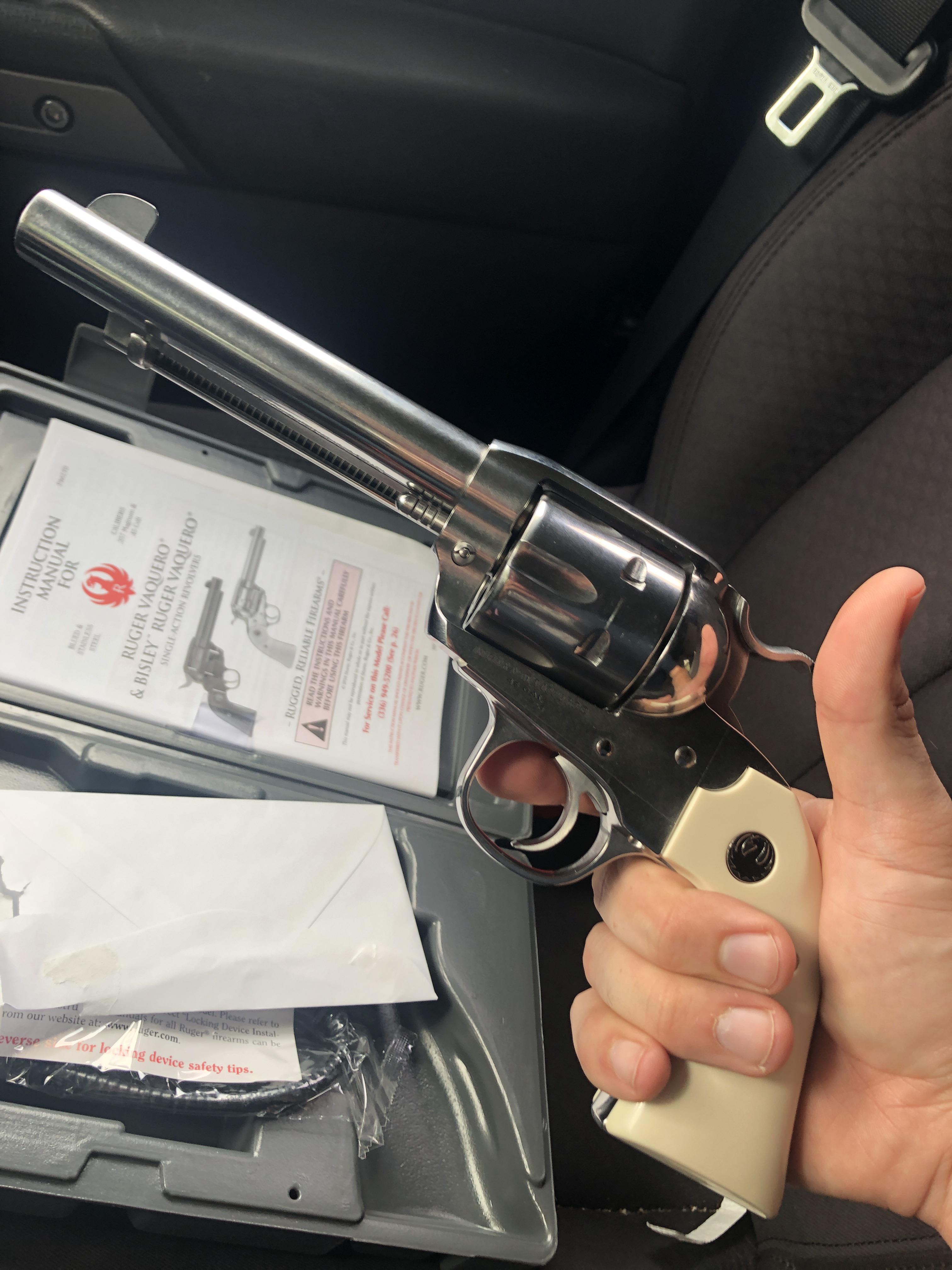 My beautiful Ruger Vaquero Bisley in 45 Long. r/Revolvers