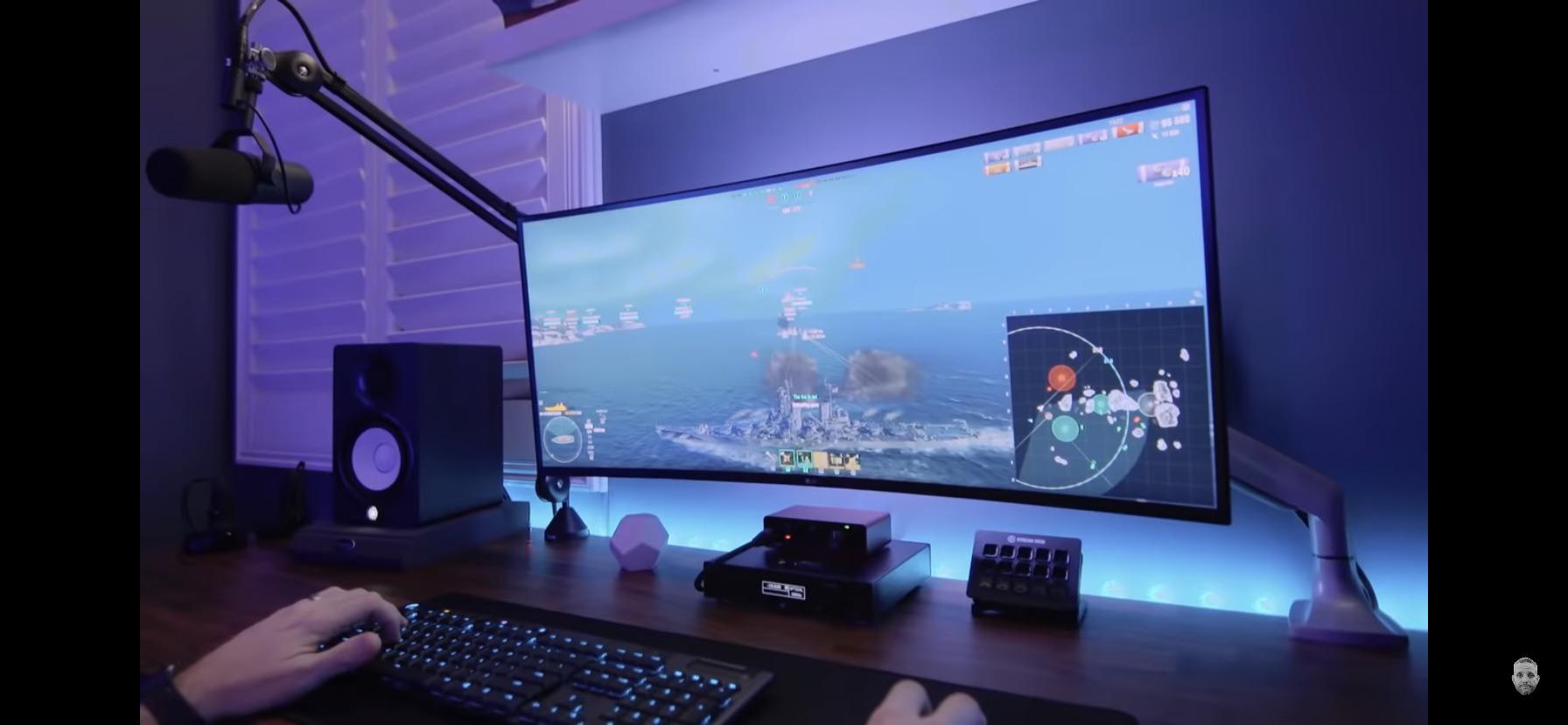 Does anyone know what Monitor Arm JayzTwoCents is using? r/pcmasterrace